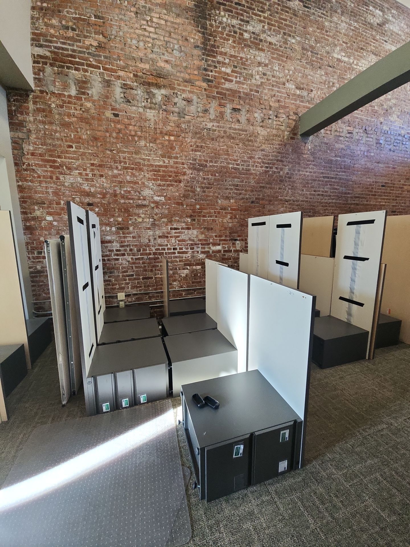 OFFICE CLEAN OUTS OF PEORIA, IL by Lance Property Preservation