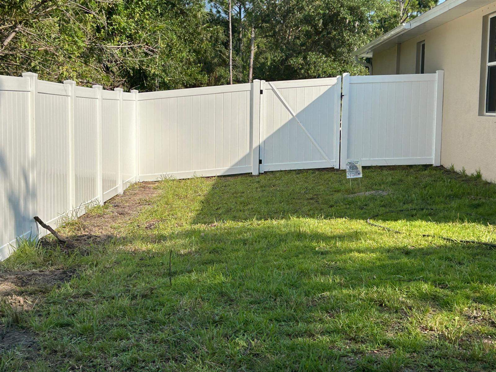 Vinyl Install in Port Charlotte by True Fence LLC