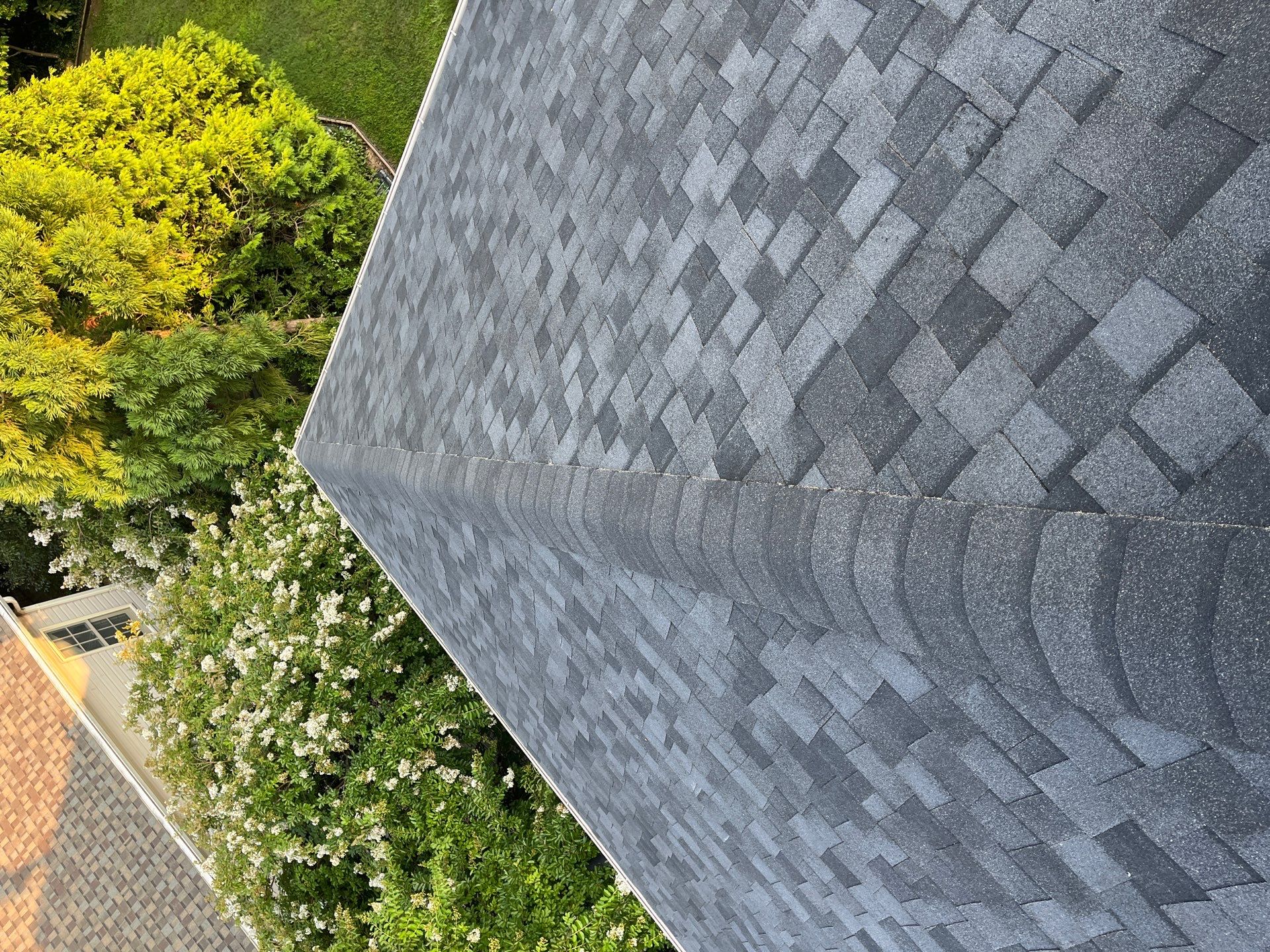 McLean: Residential Roof Installation with Landmark Pro Designer Shingles in Max Def Moire Black by RM Banning, Inc.