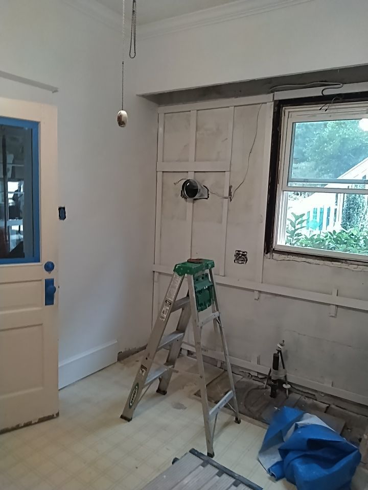 Mulberry St. Kitchen Remodel by House Custom Carpentry, LLC