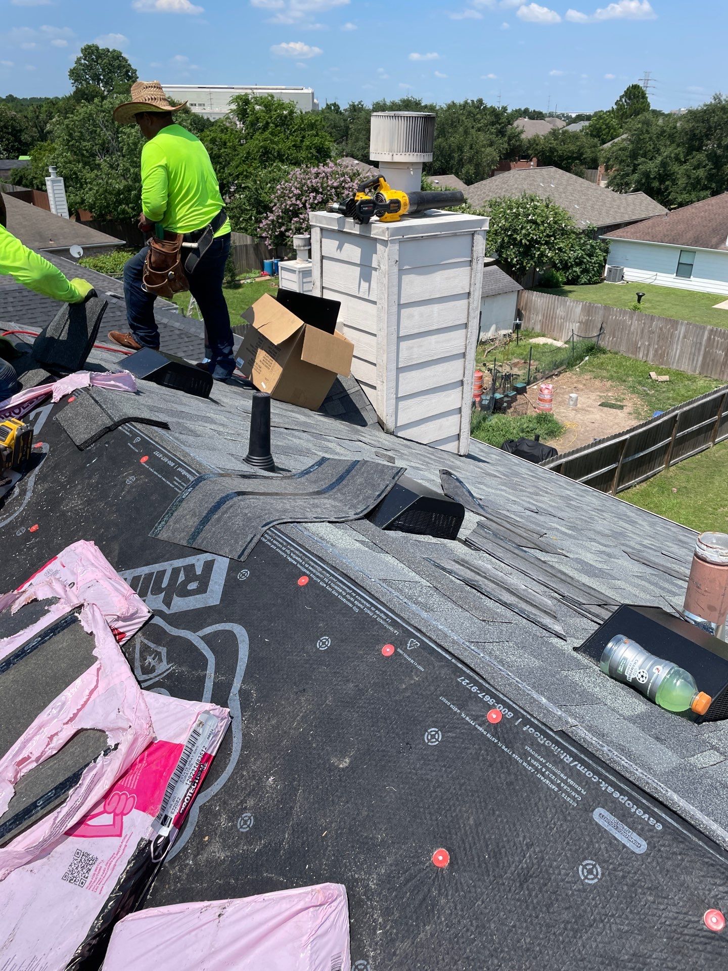 Residential Roofing Installation using Owen's Corning Duration (Lifetime) Shingles by Roof Repair Company