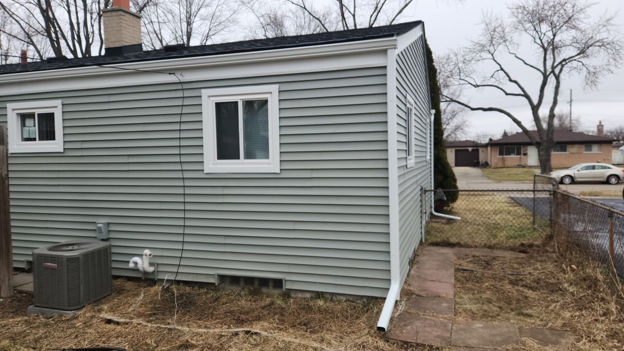 Siding Replacement using CertainTeed Restoration Classis D4 by 180 Contractors