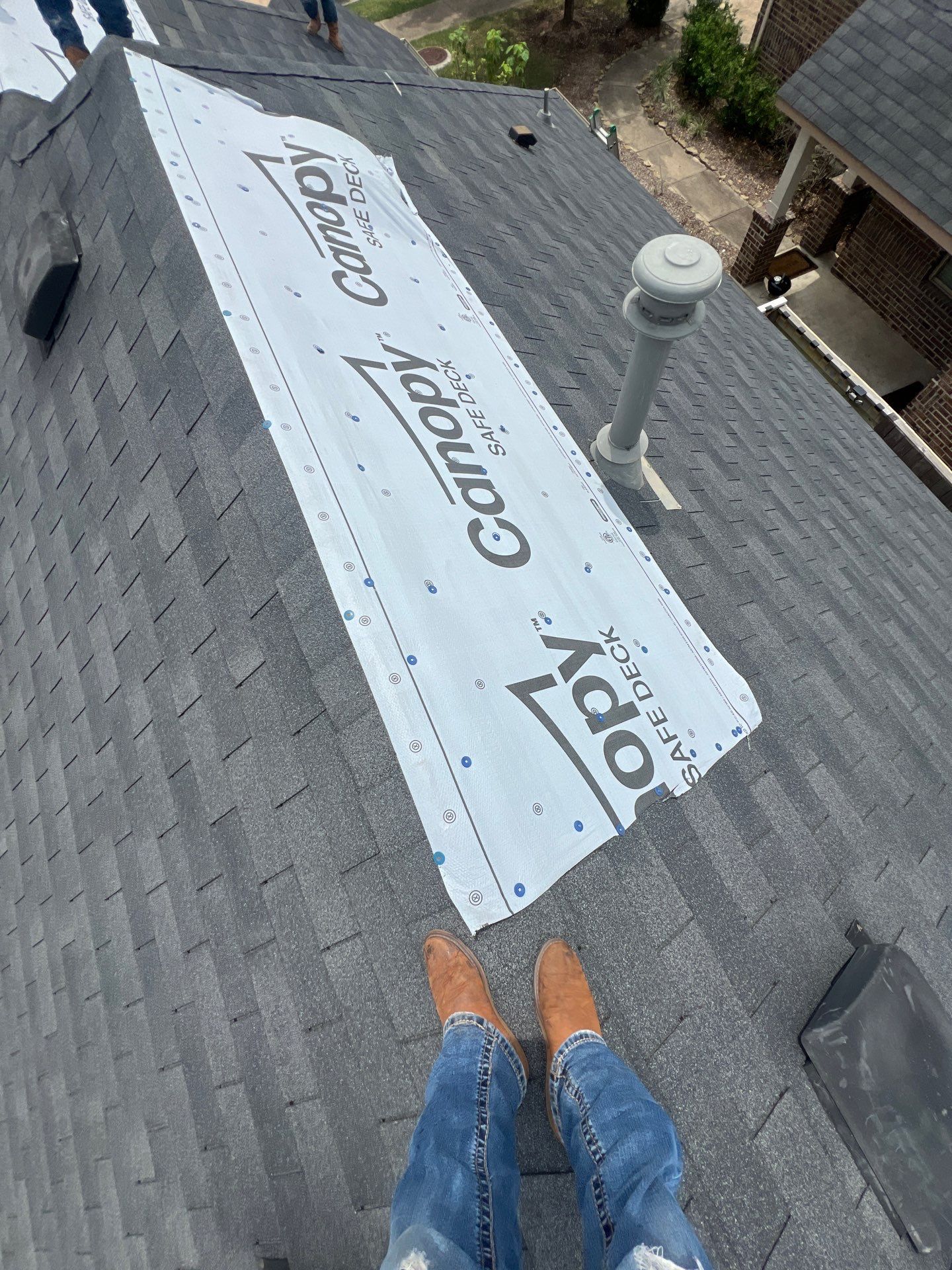 Residential Roofing Repair using Owen's Corning Duration (Lifetime) Shingles by Roof Repair Company