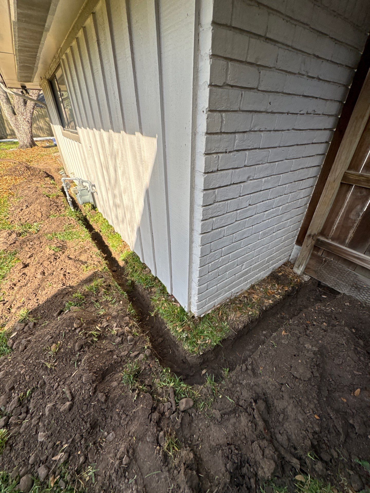 🌿 Jackie’s Outdoor Transformation — Drainage, Flagstone & Full Restoration by Texas Urban Elements