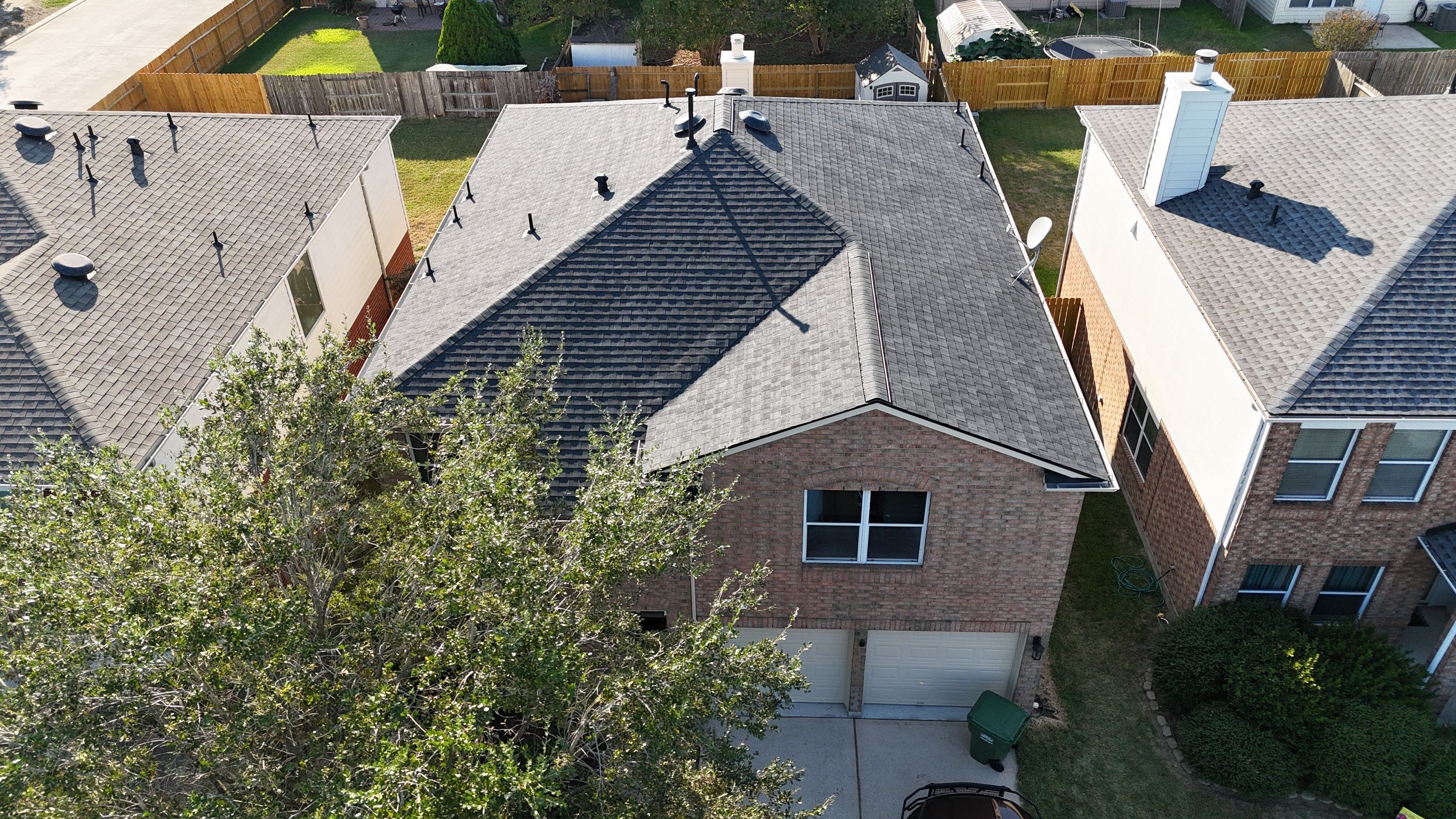 Atascocita Roof Installation using Atlas Pinnacle Pristine by Modern BYLT Roofing & Construction