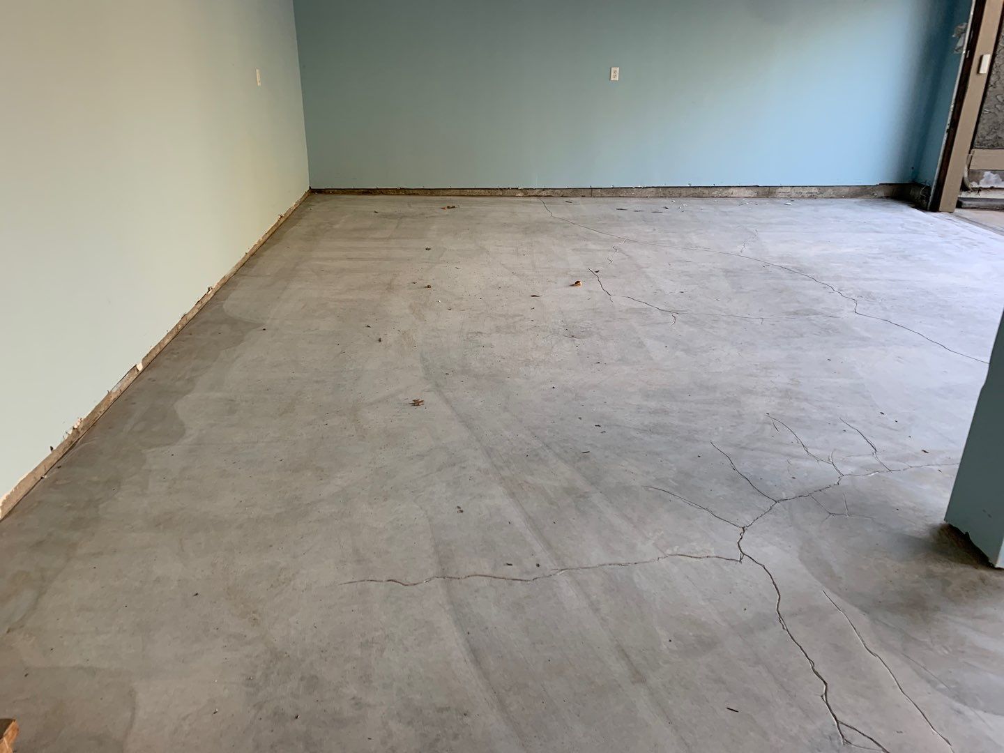 Garage using Tidalwave by Select Painting, Coatings & Garage Cabinets