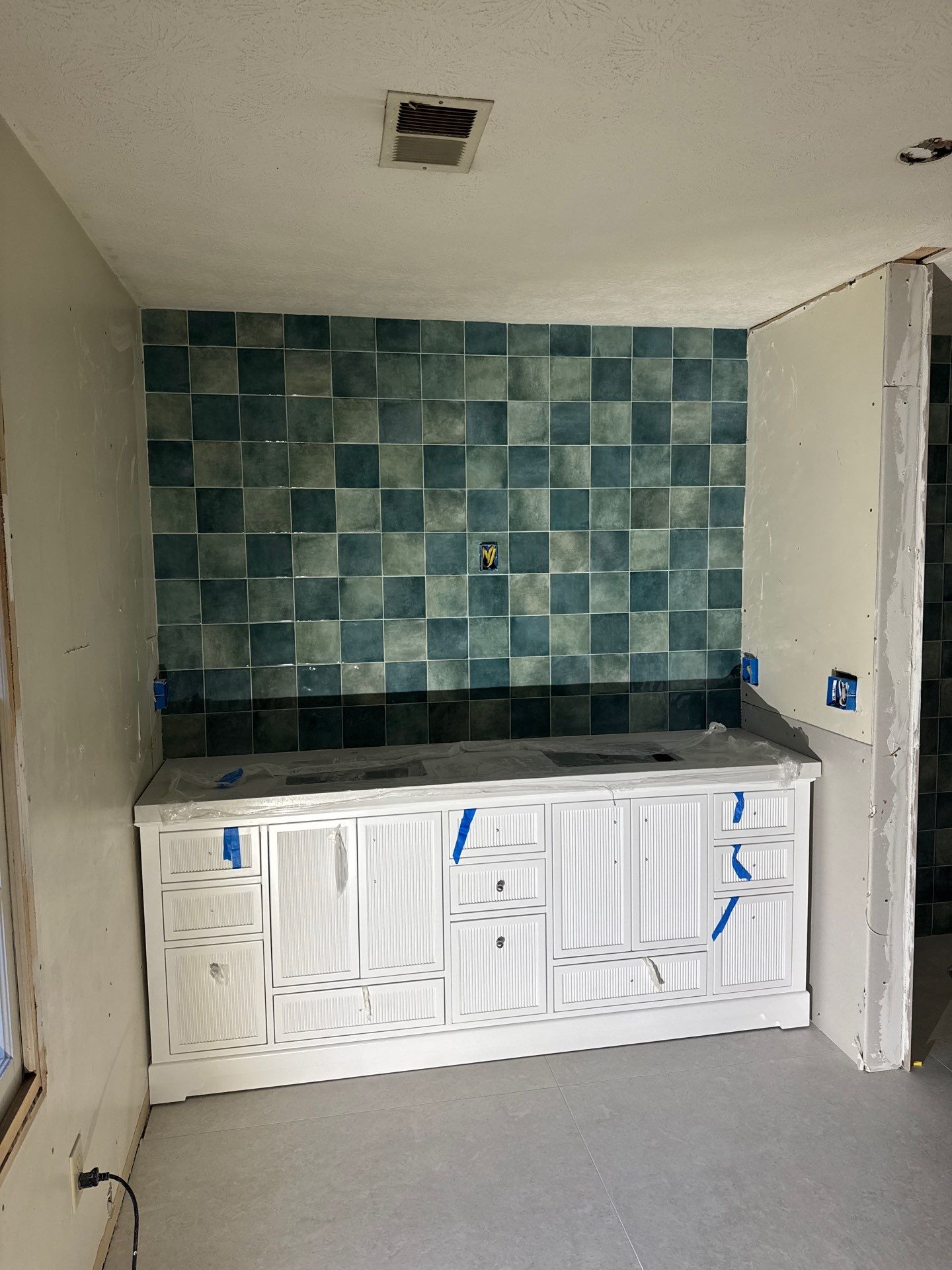 Master bathroom remodel by Prudencio