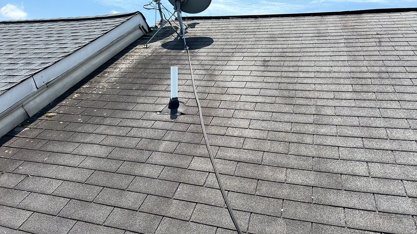 Sterling: CertainTeed Landmark Designer Shingles in Pewter by RM Banning, Inc.