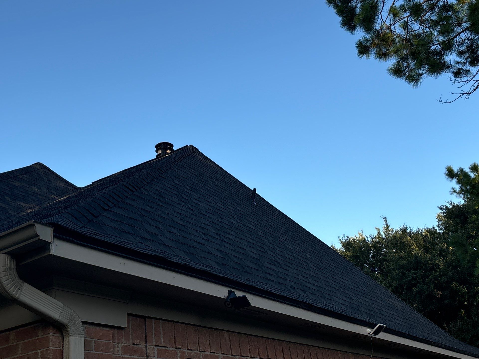 Residential Roofing Installation using Owen's Corning Duration (Lifetime) Shingles by Roof Repair Company