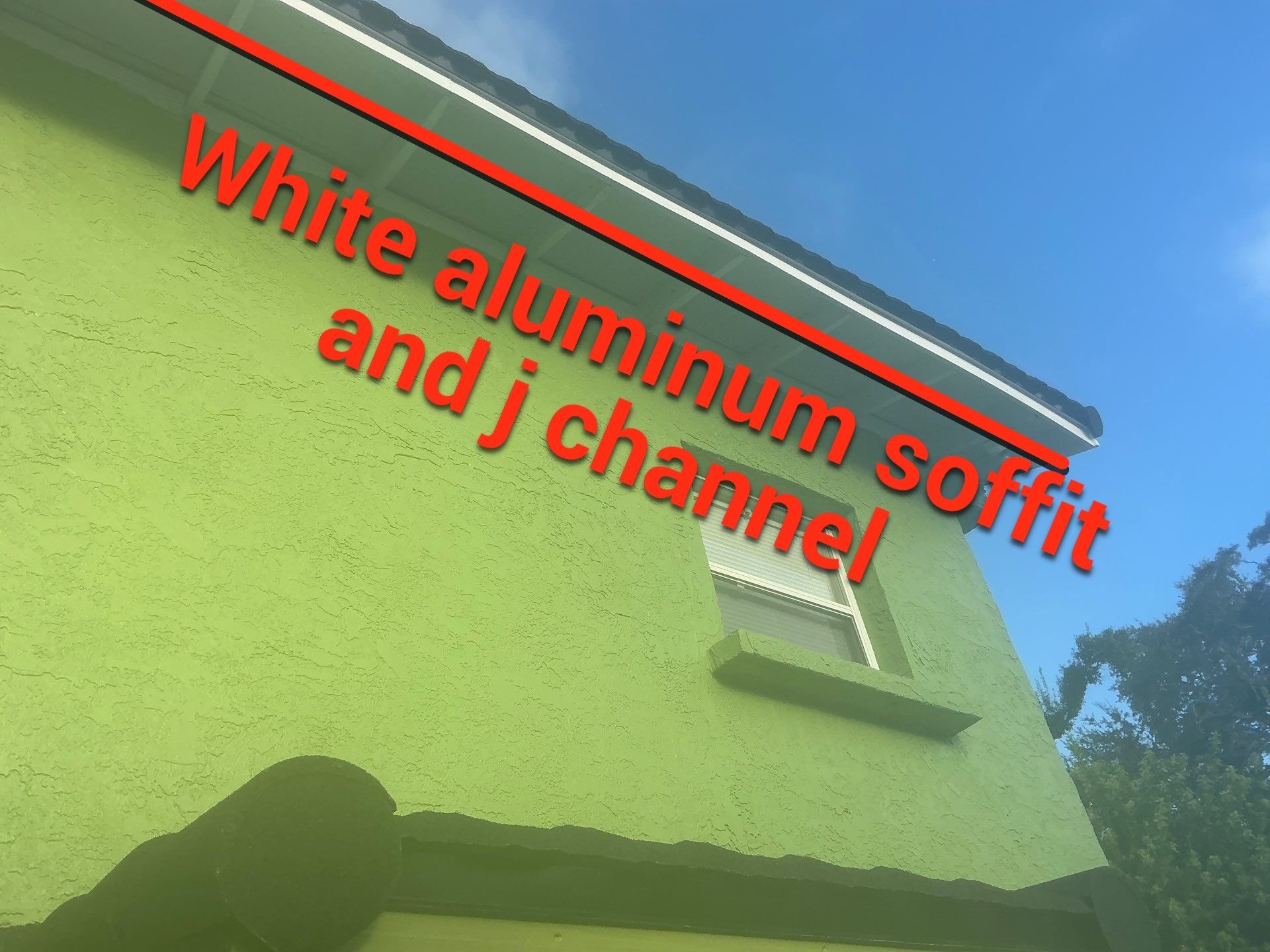 White Aluminum Soffit and Fascia in St.Petersburg FL by Gutter Professors