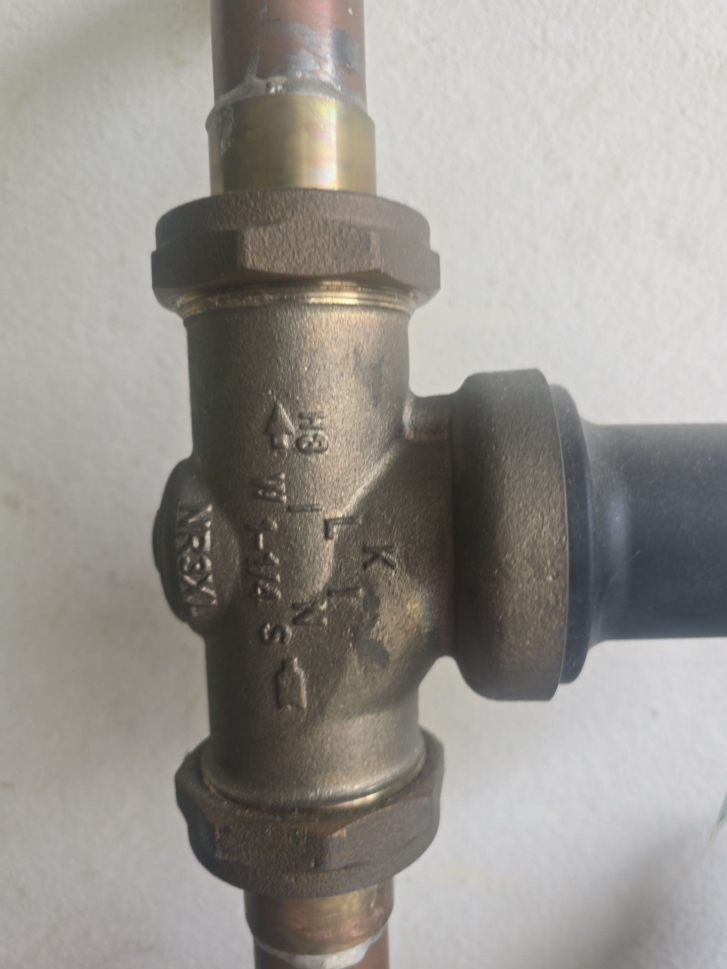 Fixing Water Leak by Us Plumbing