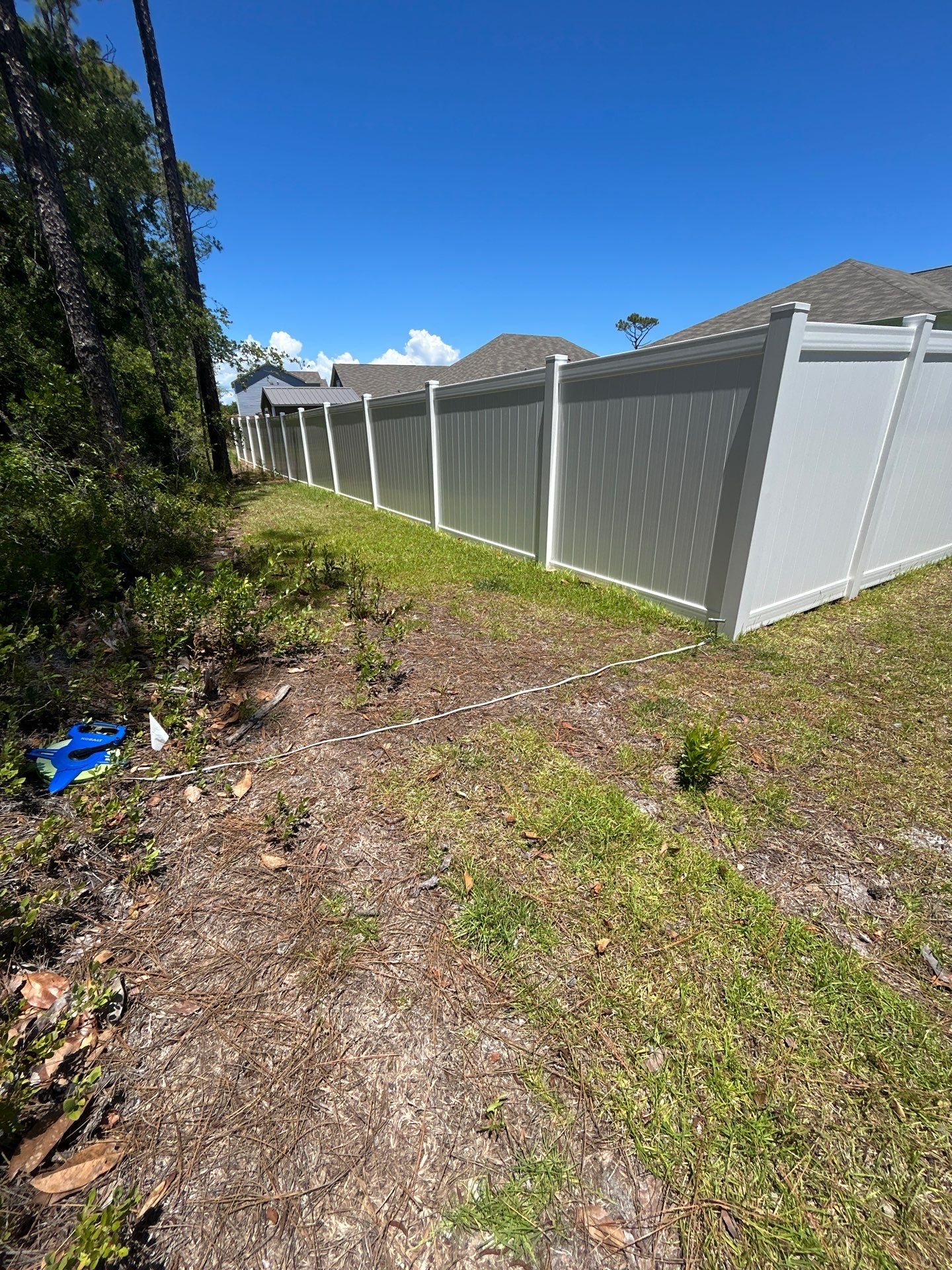 Hamilton Vinyl Privacy Project in Newport by Superior Fence and Rail