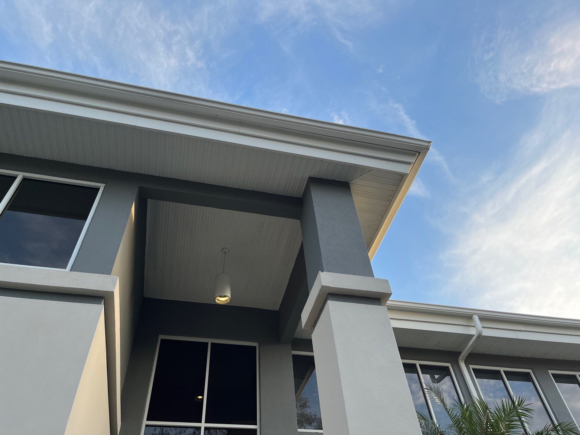 White Soffit and Fascia Replacement in Sarasota FL by Gutter Professors