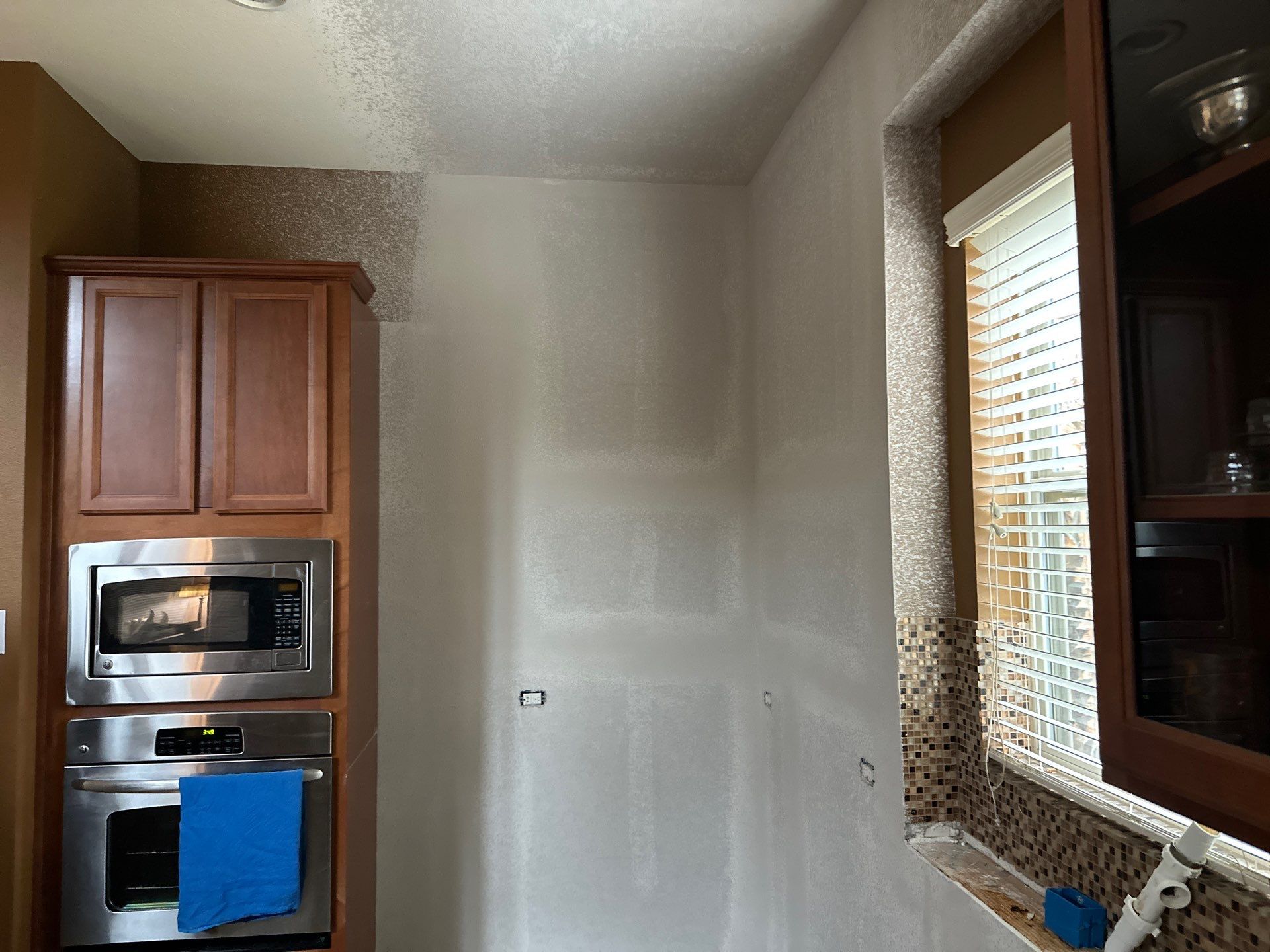 Kitchen Remodels That Inspire by L&T General Contractors and Restoration INC