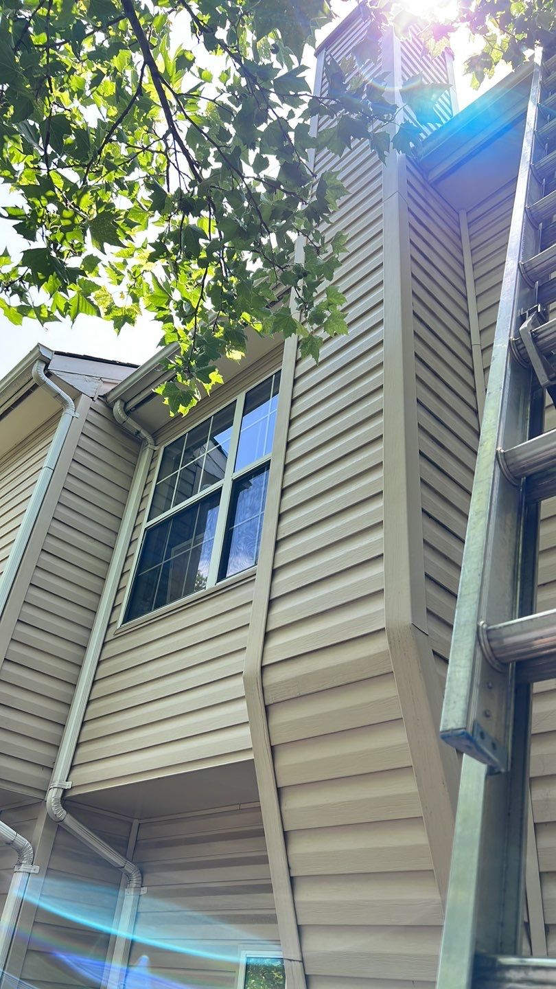 Sterling: CertainTeed Landmark Designer Shingles in Pewter by RM Banning, Inc.