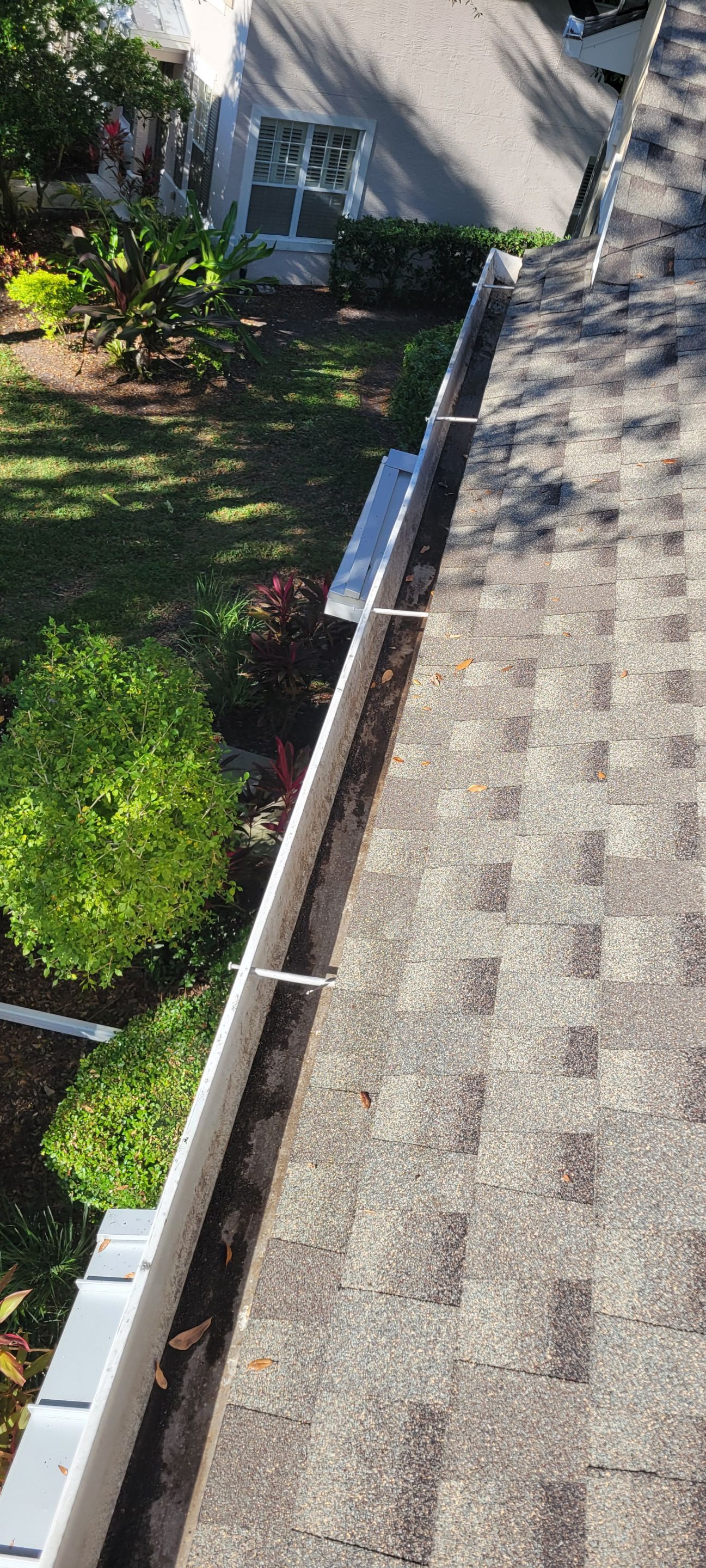 Gutter Cleaning Service in Fort Myers FL by Gutter Professors