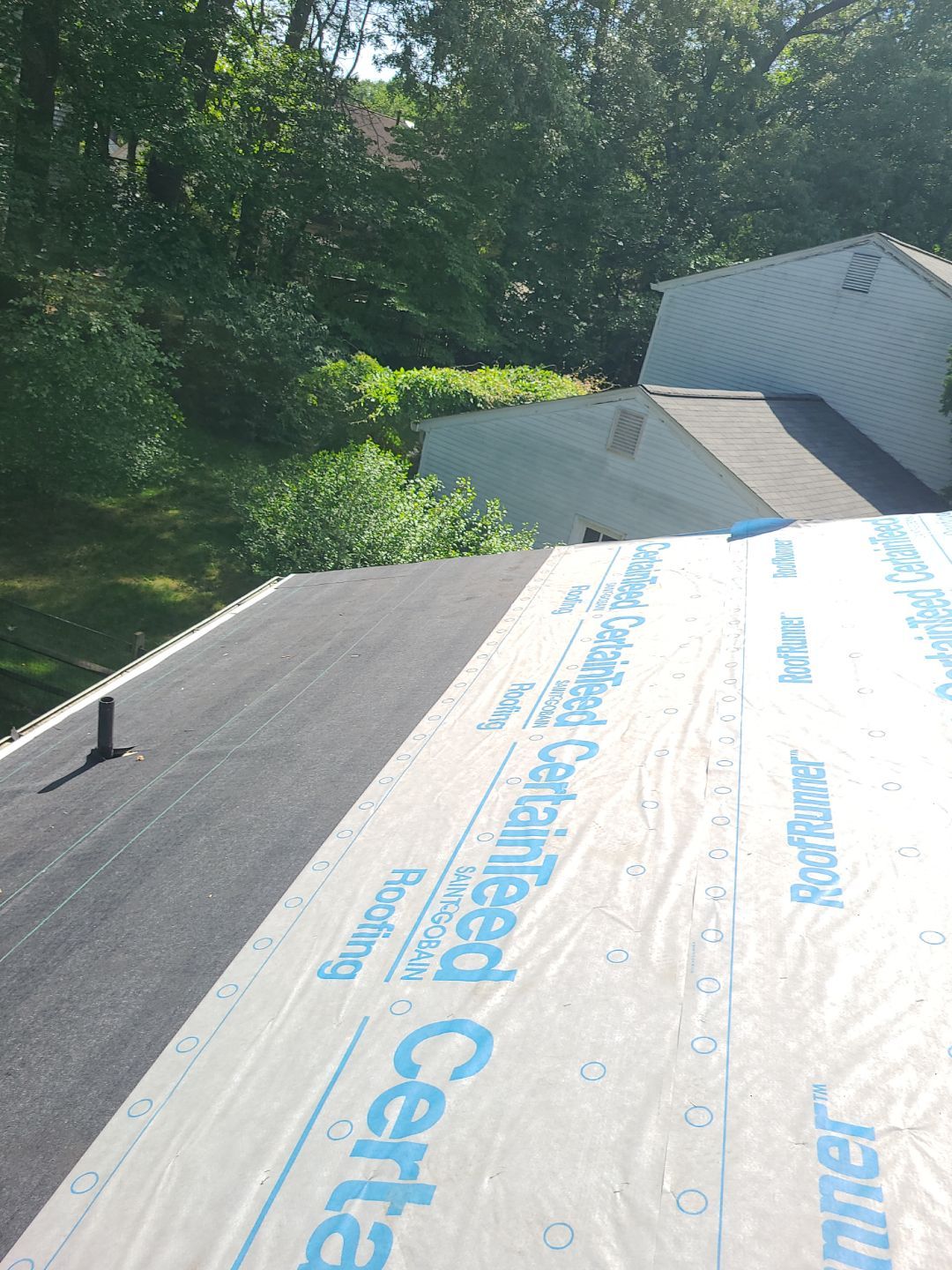 Burke: CertainTeed Landmark Designer Shingles in Moire Black by RM Banning, Inc.