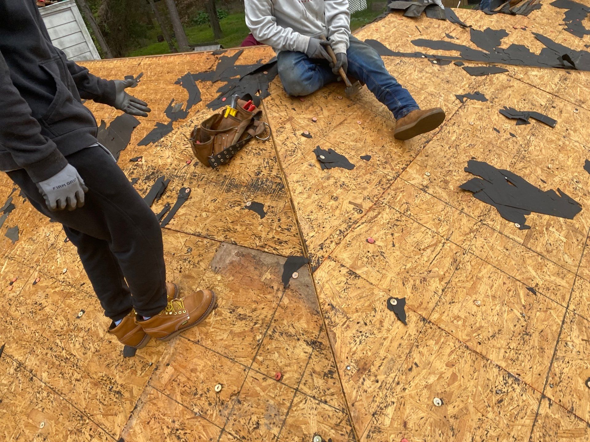 Residential Roofing Installation using Owen's Corning Duration (Lifetime) Shingles by Roof Repair Company