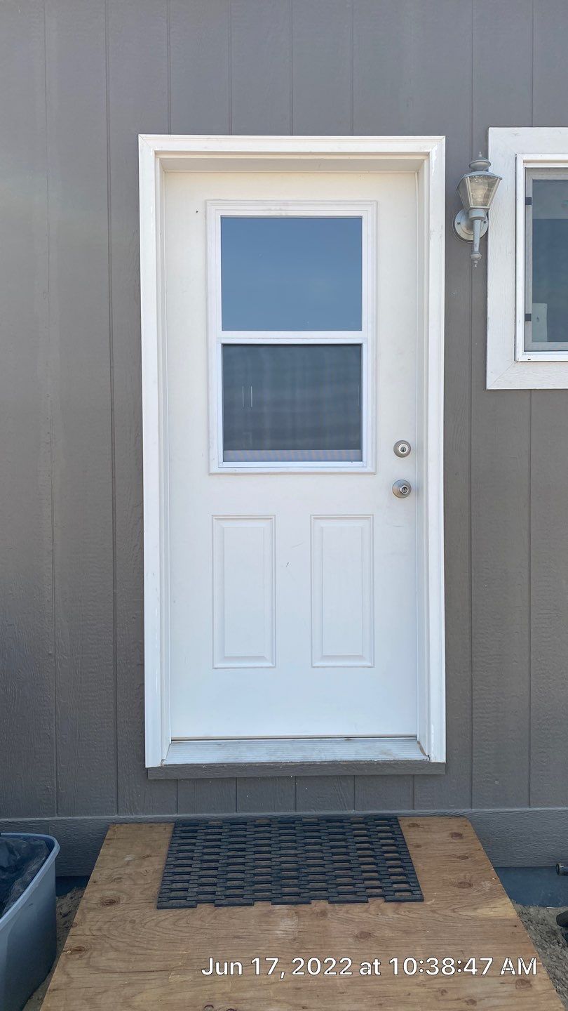 Storm Door Install using White Larson EasyVent by Storm Door Guy 