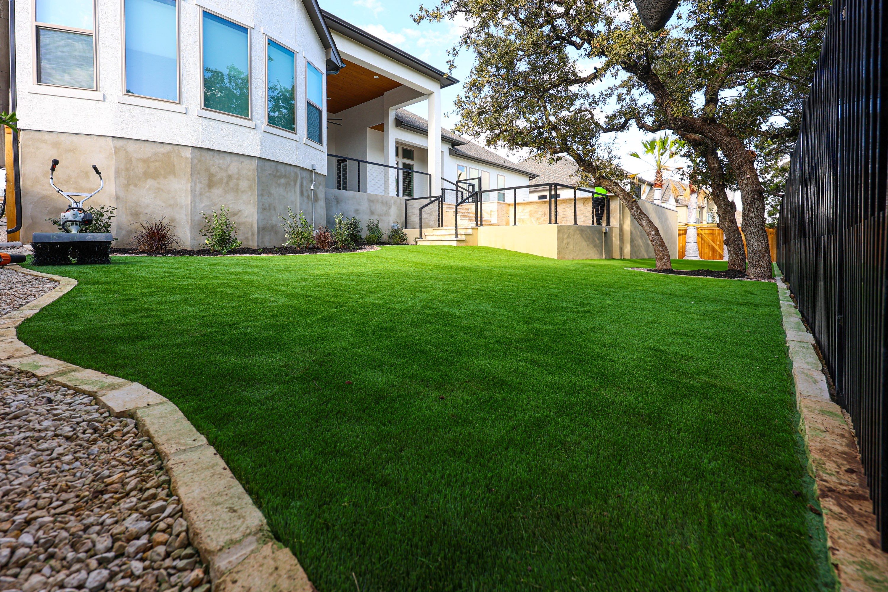 Shavano Highlands, San Antonio Tx. by Hole In One Lawns, LLC