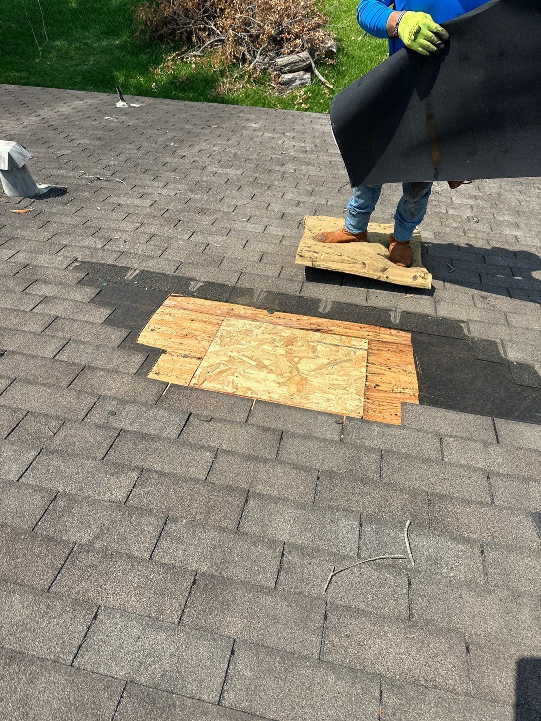 Hail Damage using Owen's Corning Duration (Lifetime) Shingles by Roof Repair Company