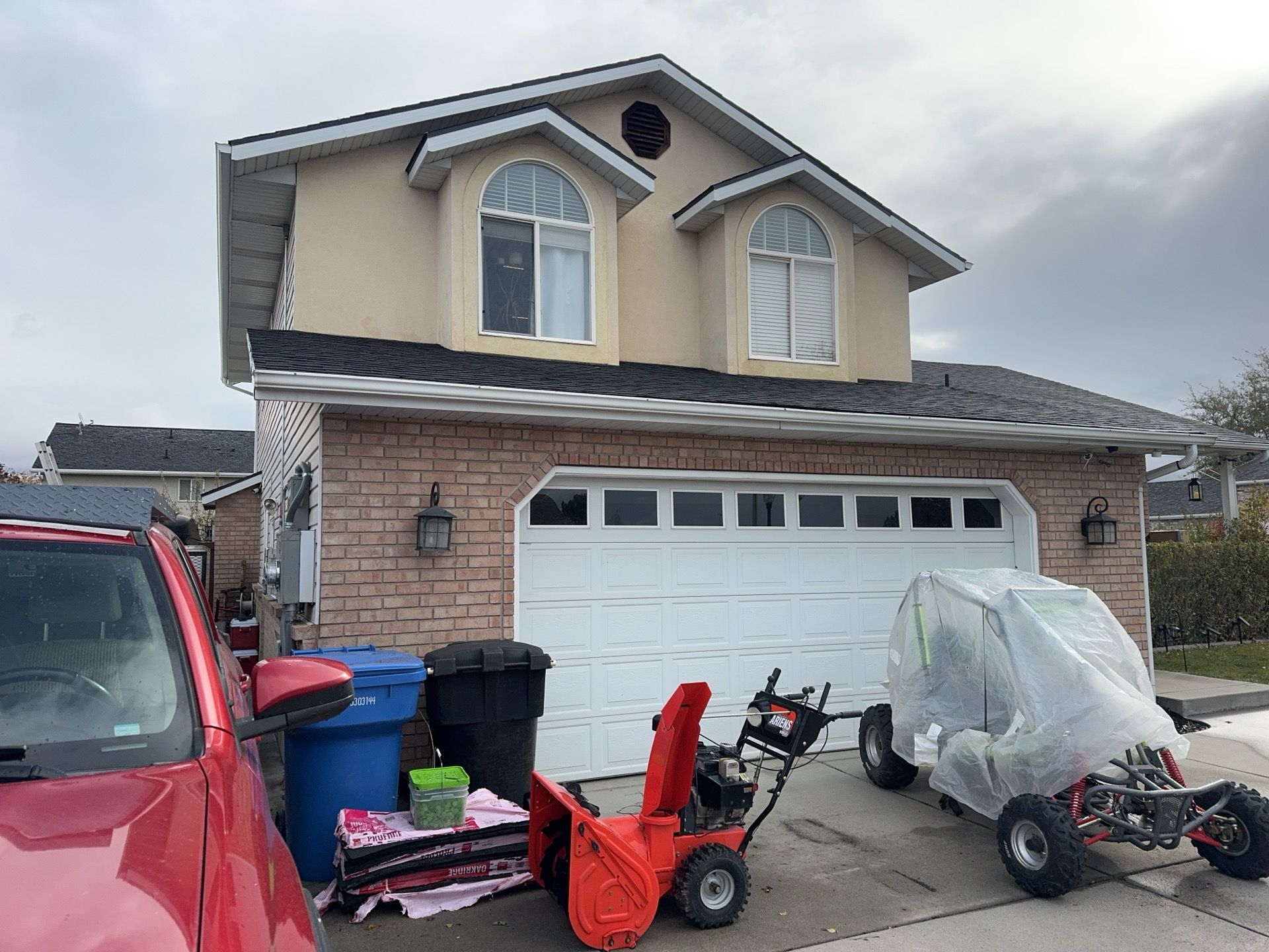 Orem | Complete Vinyl Modernization | Bold Nautica & Crisp White by Ideal Siding Utah