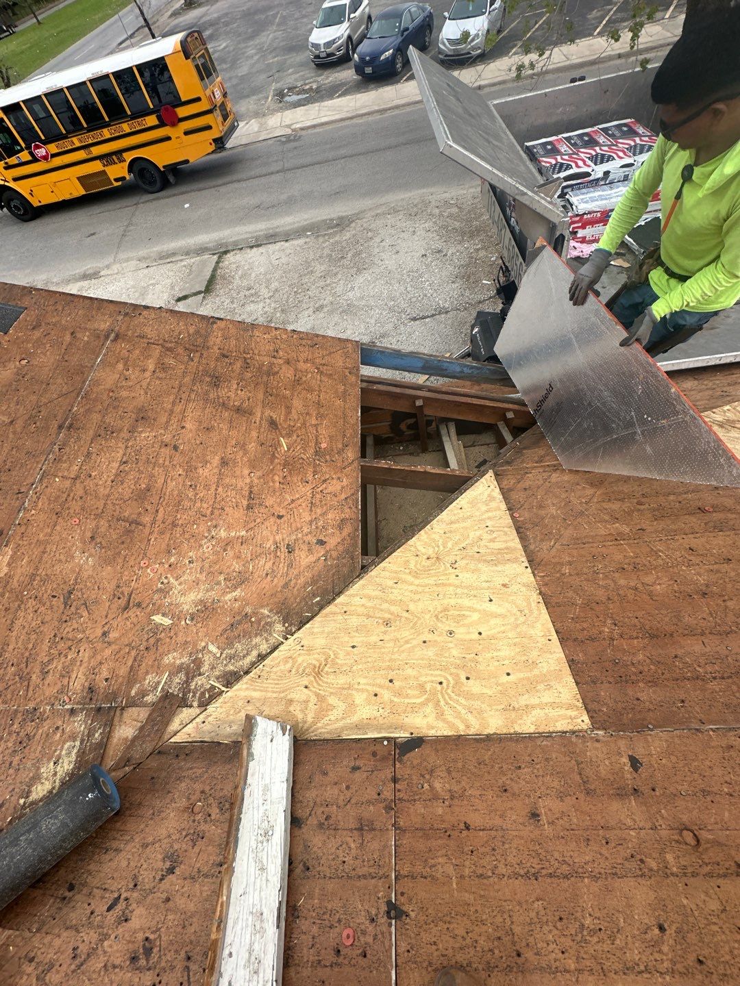 Residential Roofing Installation using Owen's Corning Duration (Lifetime) Shingles by Roof Repair Company