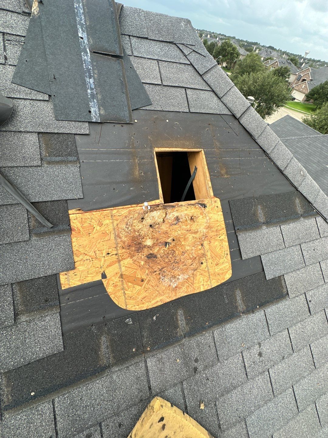 Hail Damage using Owen's Corning Duration (Lifetime) Shingles by Roof Repair Company