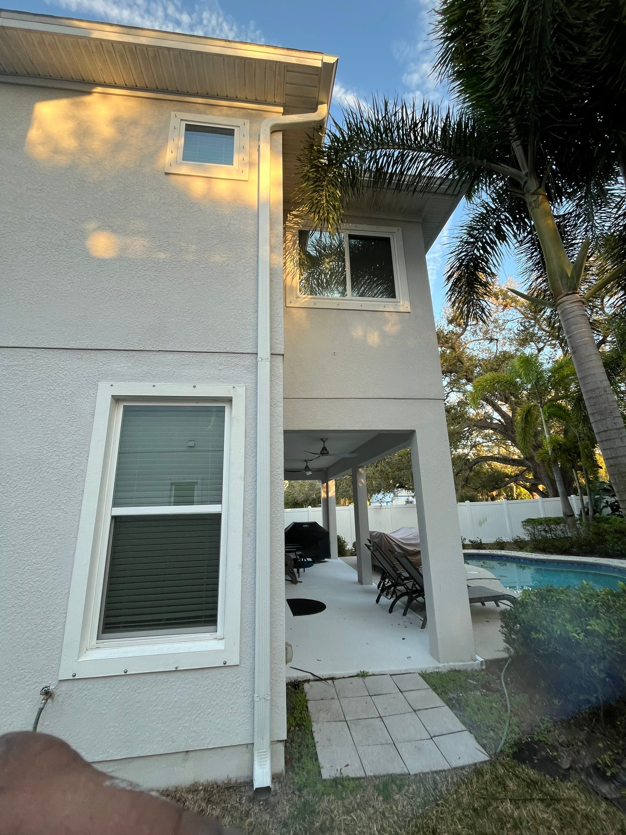 White K Style Seamless Gutters using 6 Inch Seamless Gutters in Sarasota FL by Gutter Professors
