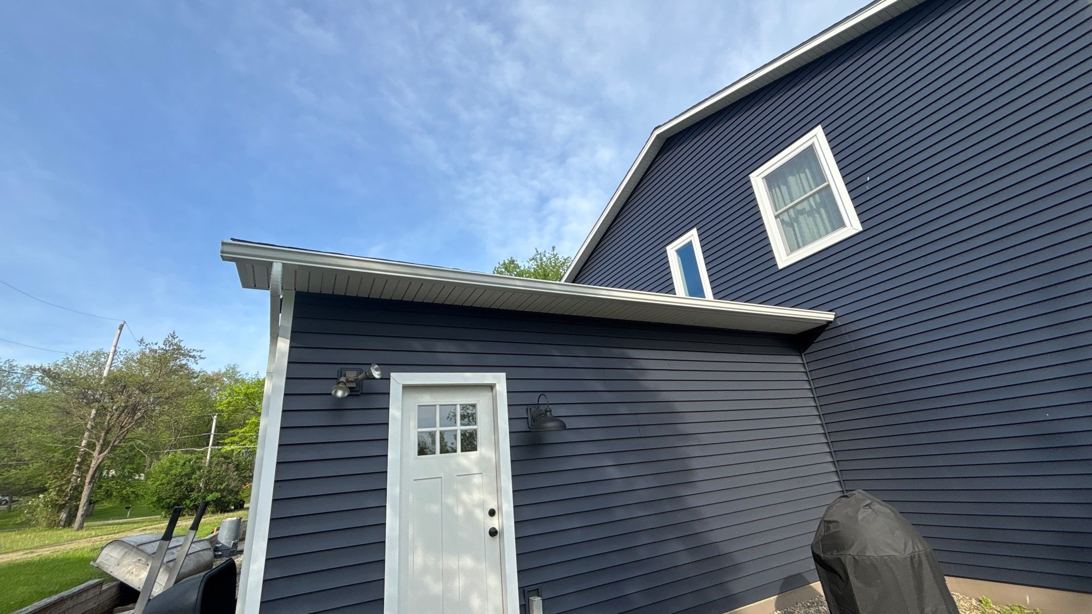 Siding Replacement using Alside Charter Oak D4.5" by 180 Contractors
