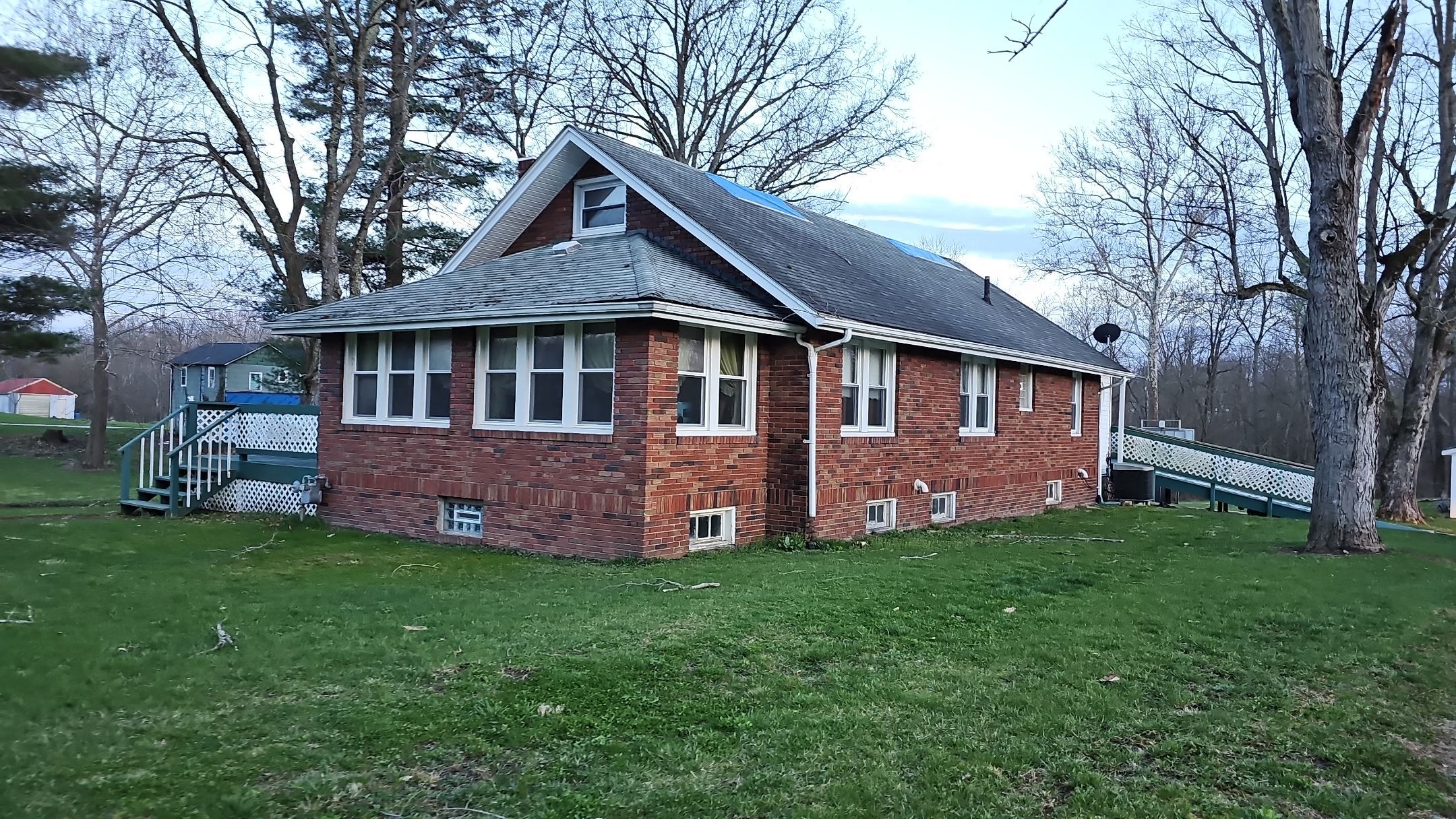 ATLAS PINNACLE COLOR: COASTAL GRANITE DRIP EDGE: BLACK by Eagle Eye Roofing