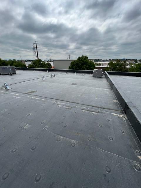Commercial Roofing Installation using MuleHide EPDM .60 - BLACK by A to Z Roofing