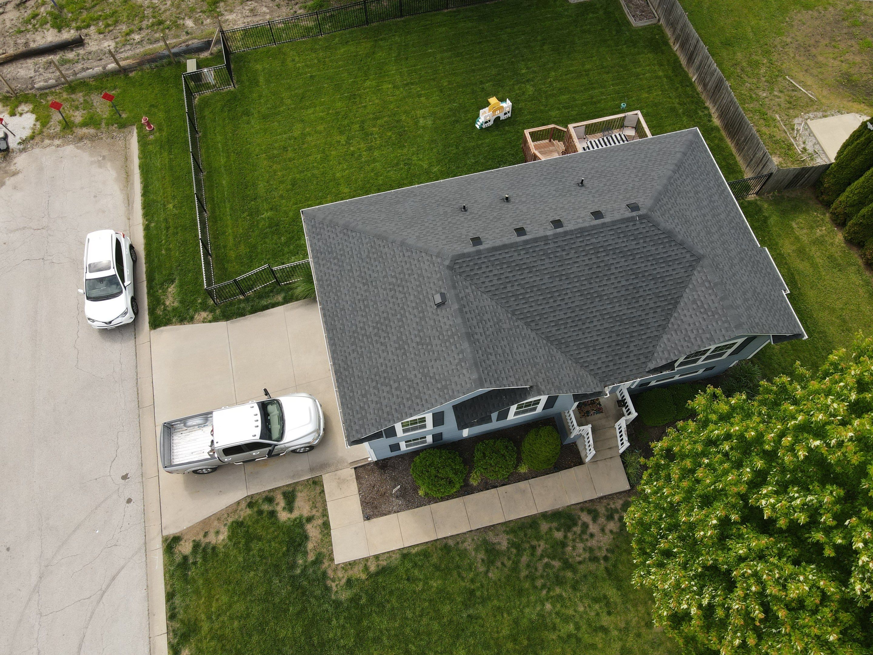 Grain Valley Residential Roof Replacement Featuring GAF Timberline HDZ Shingles by Summit Roofing