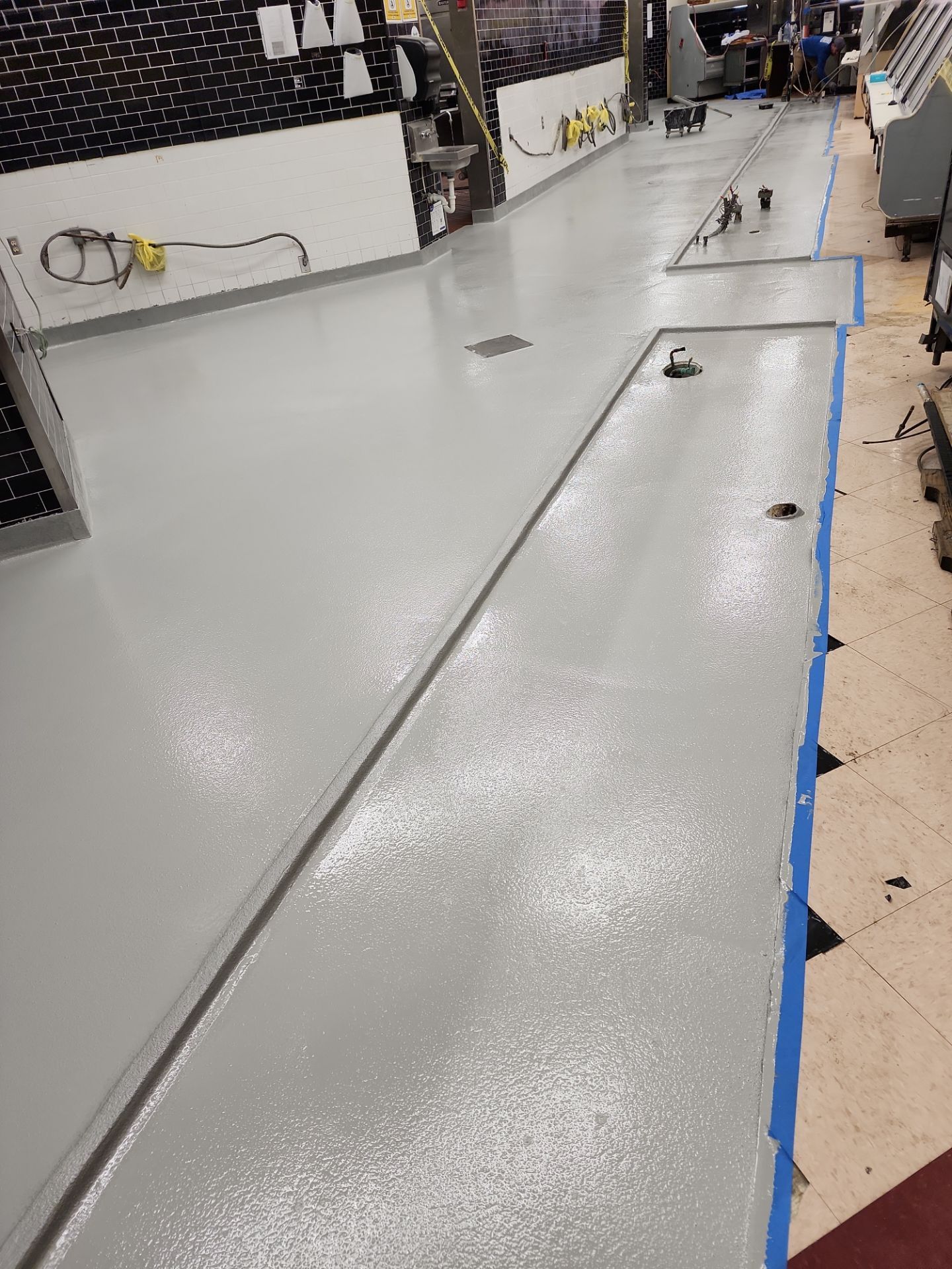 Fresco y Más Food Prep Area by Seamless Surfaces