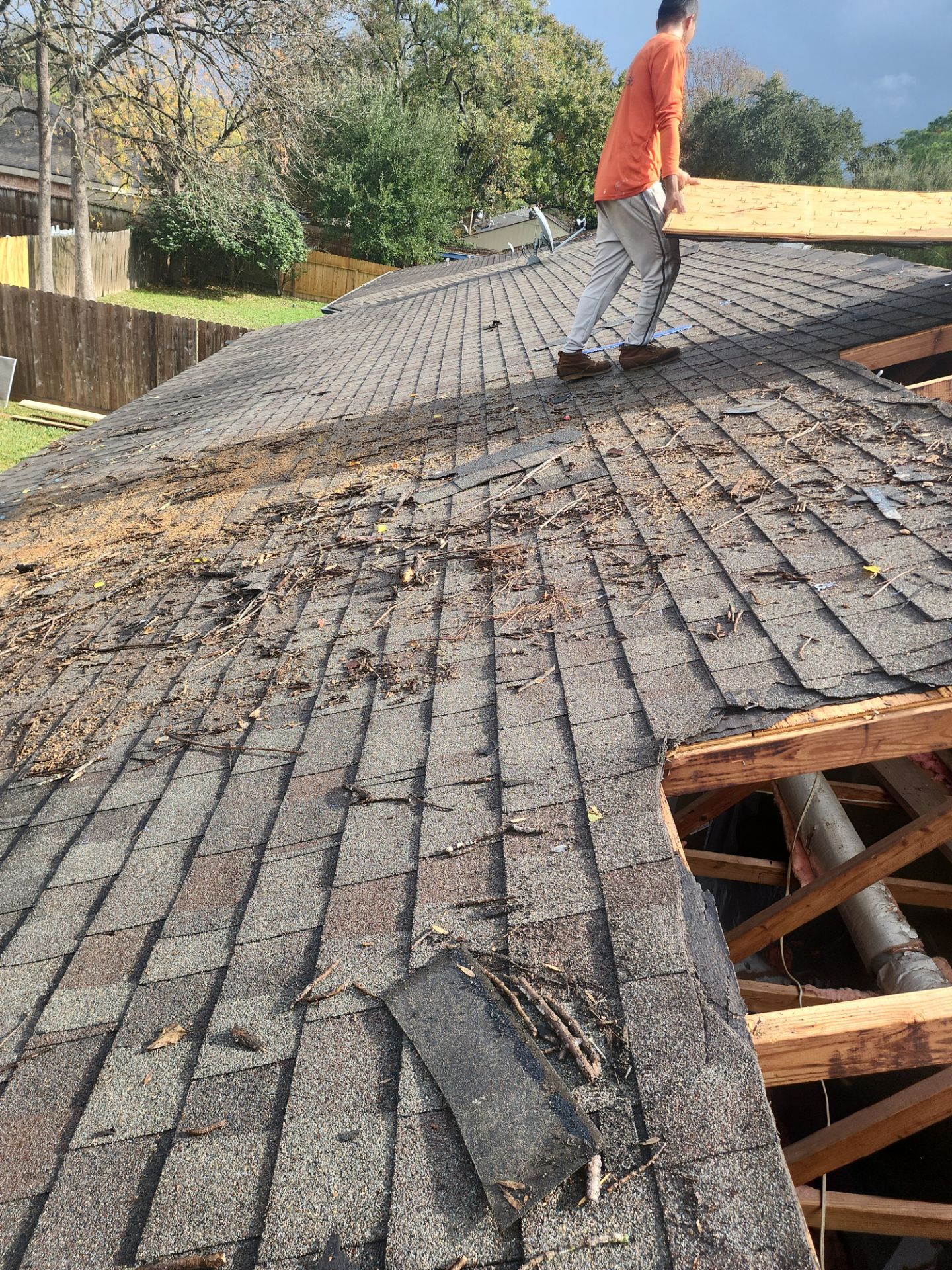Roof Replacement Houston by Roof Repair Company