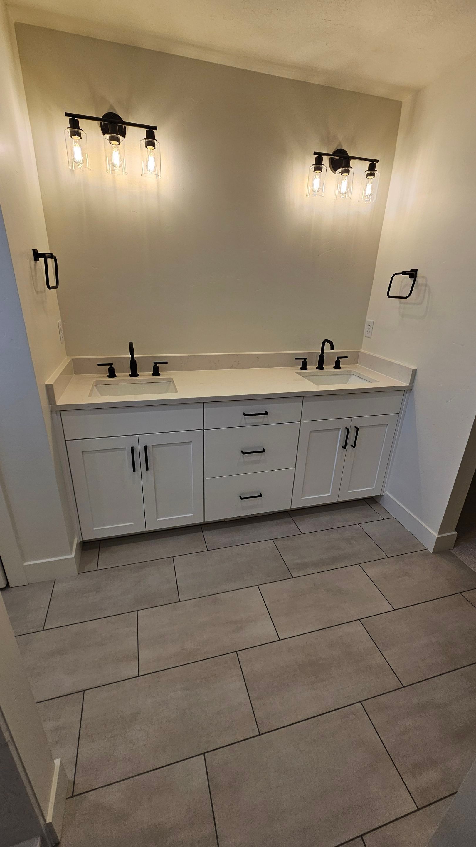 LE37 - Home Build by Garner Construction