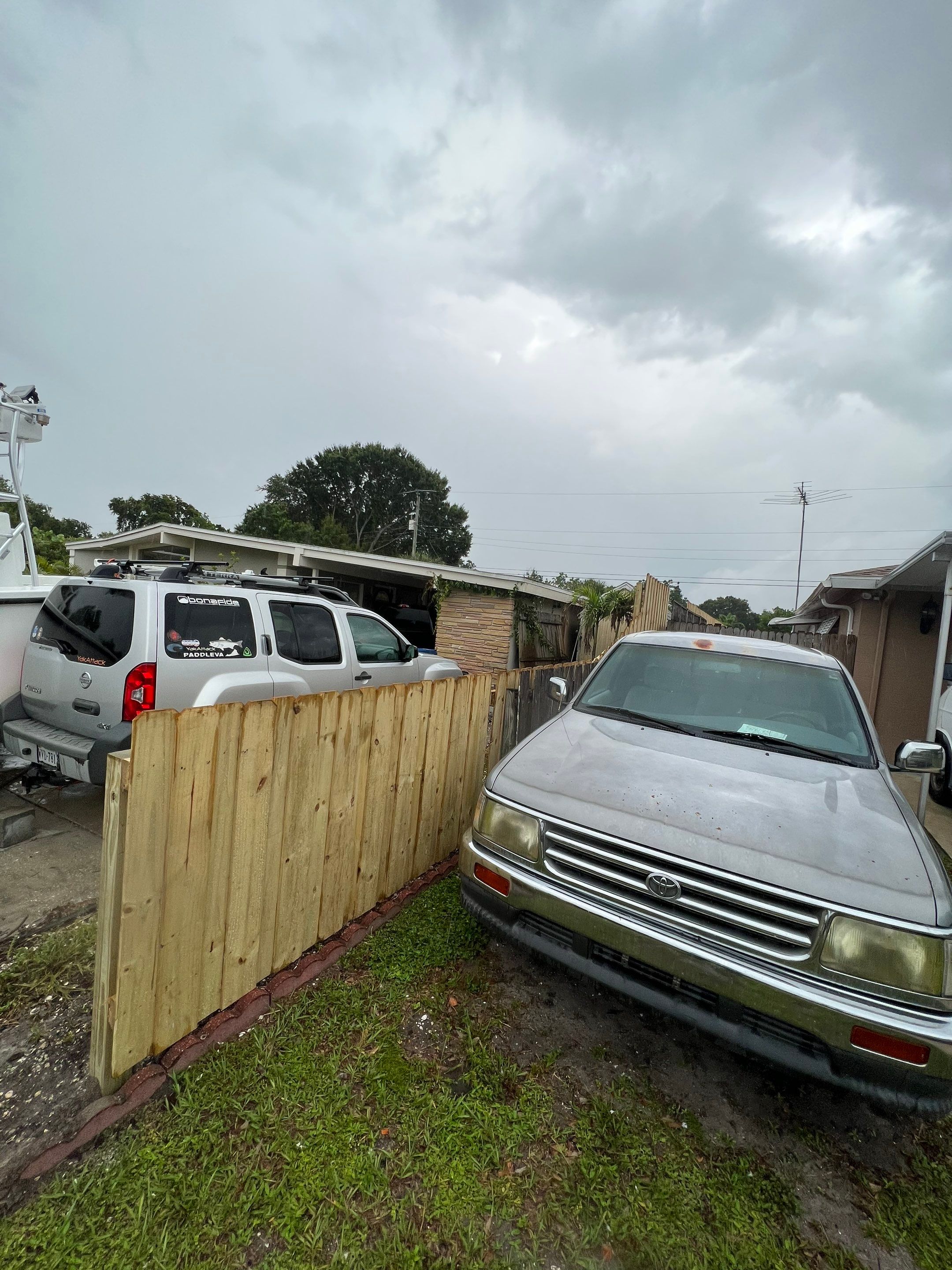 Bradenton, FL Wood Fence Installation using Board on Board Wood Fence by Asap fence and gates, LLC