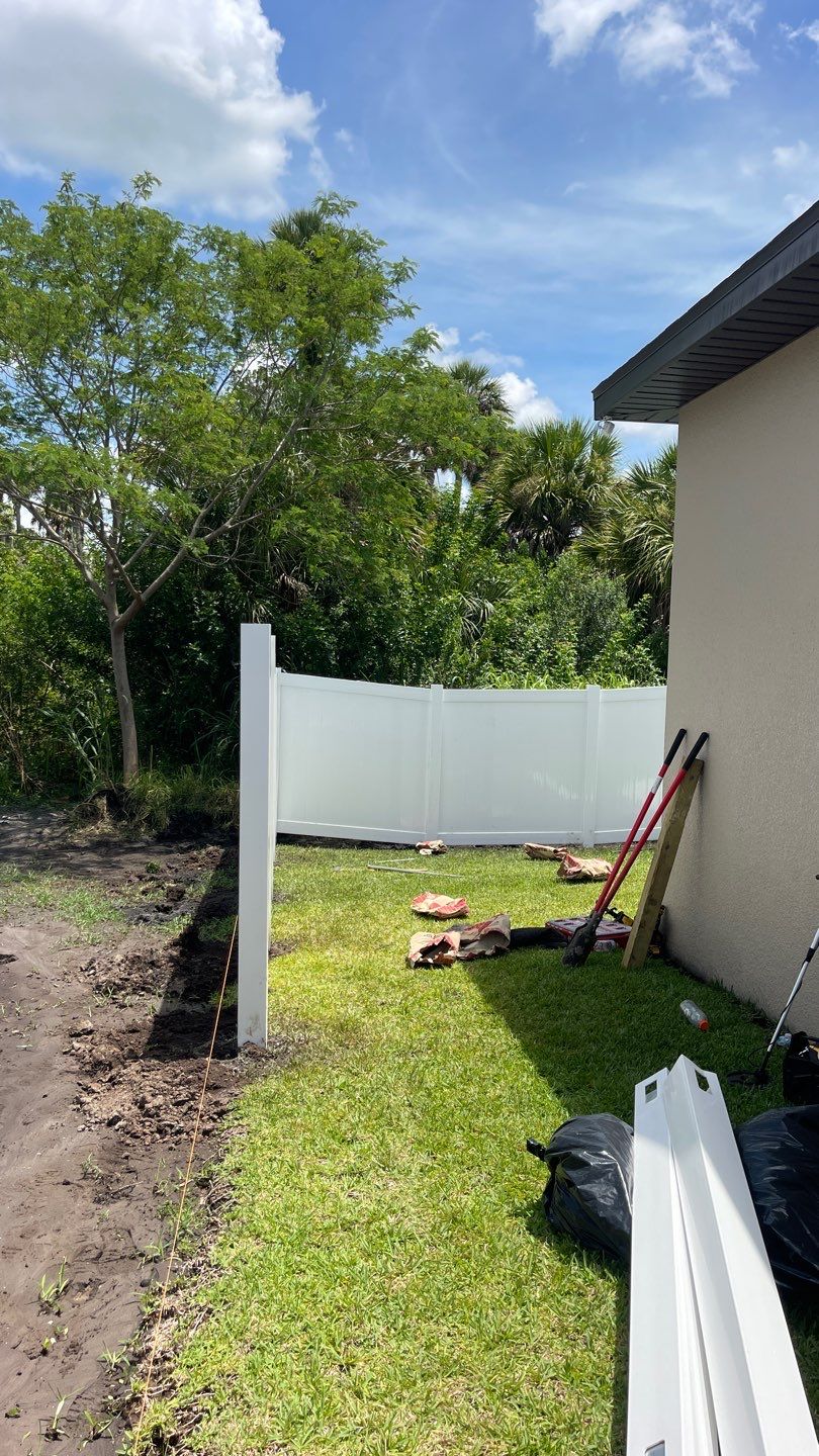 Parrish, FL 6ft. Tall White Vinyl Privacy Fence by Asap fence and gates, LLC
