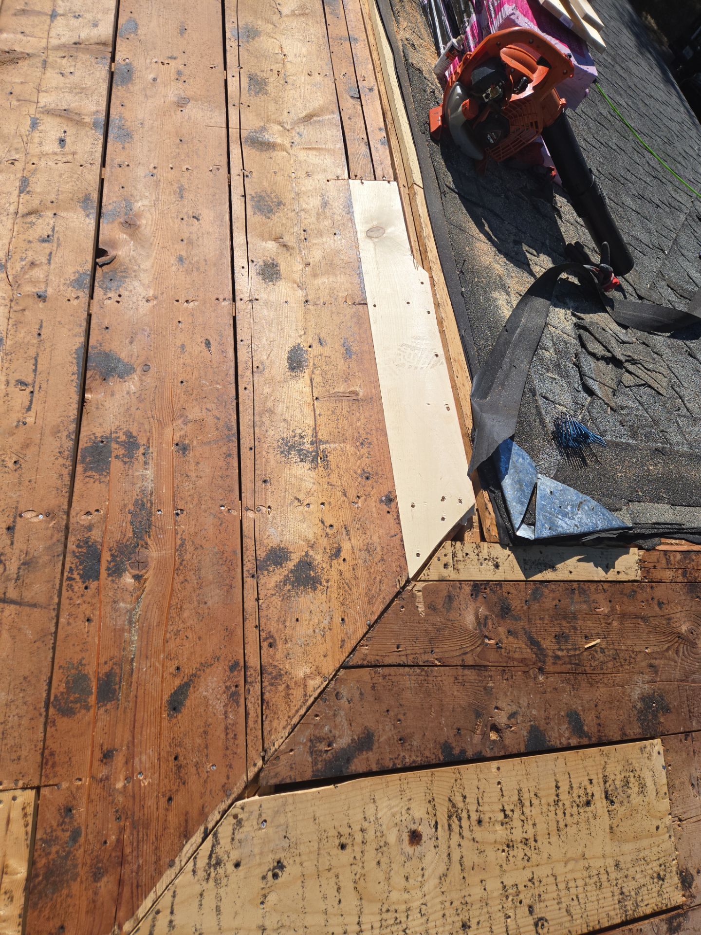Project in St. Petersburg 33705 by Mitchell Roofing Company LLC 