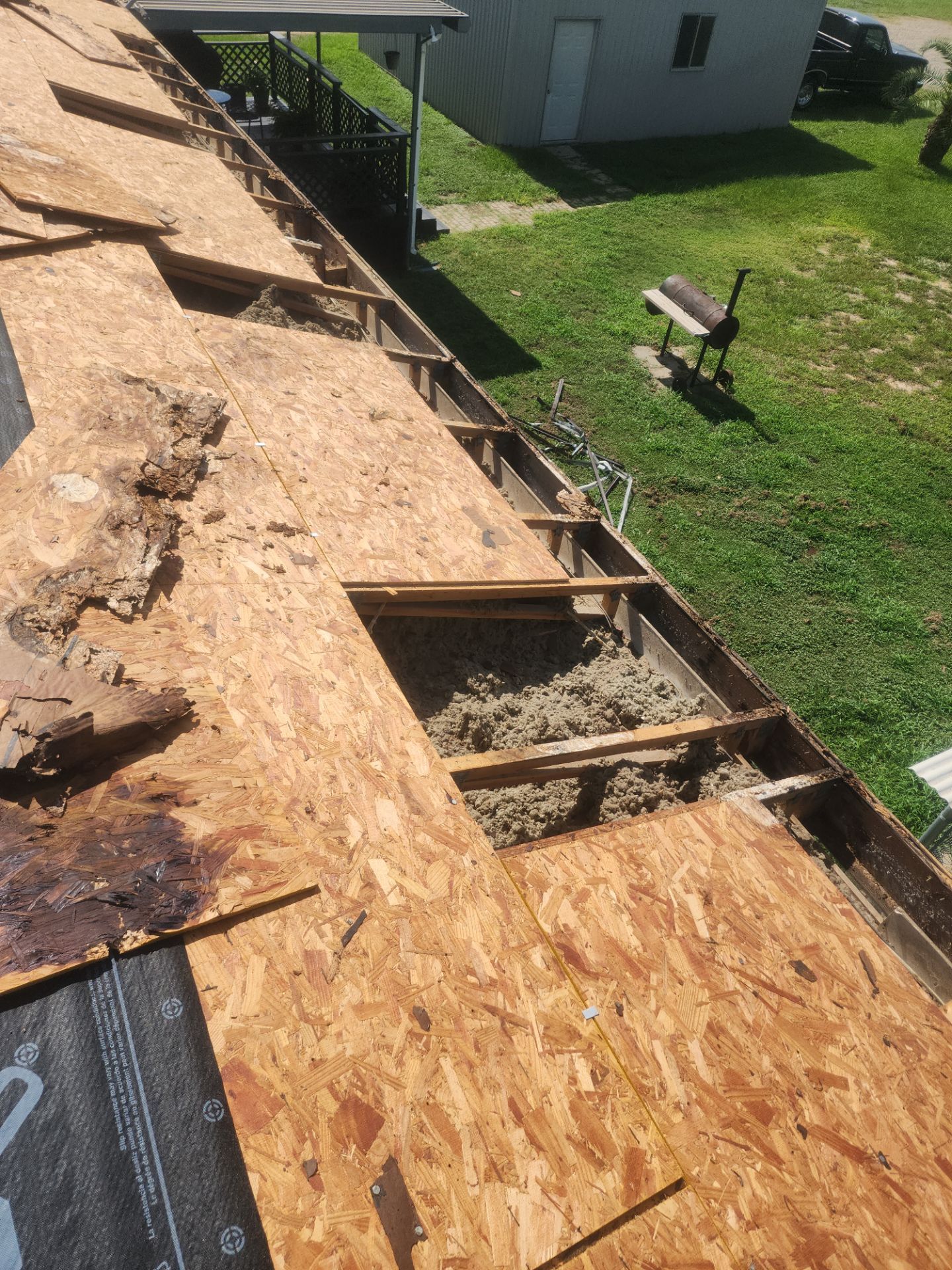 Residential Roofing Installation using Owen's Corning Duration (Lifetime) Shingles by Roof Repair Company