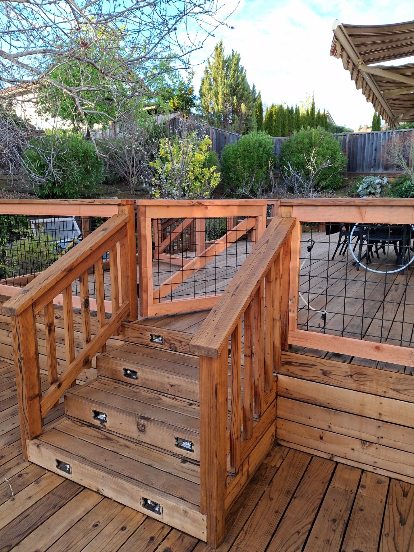 Hog Wire (Black) by Fremont Fence Inc