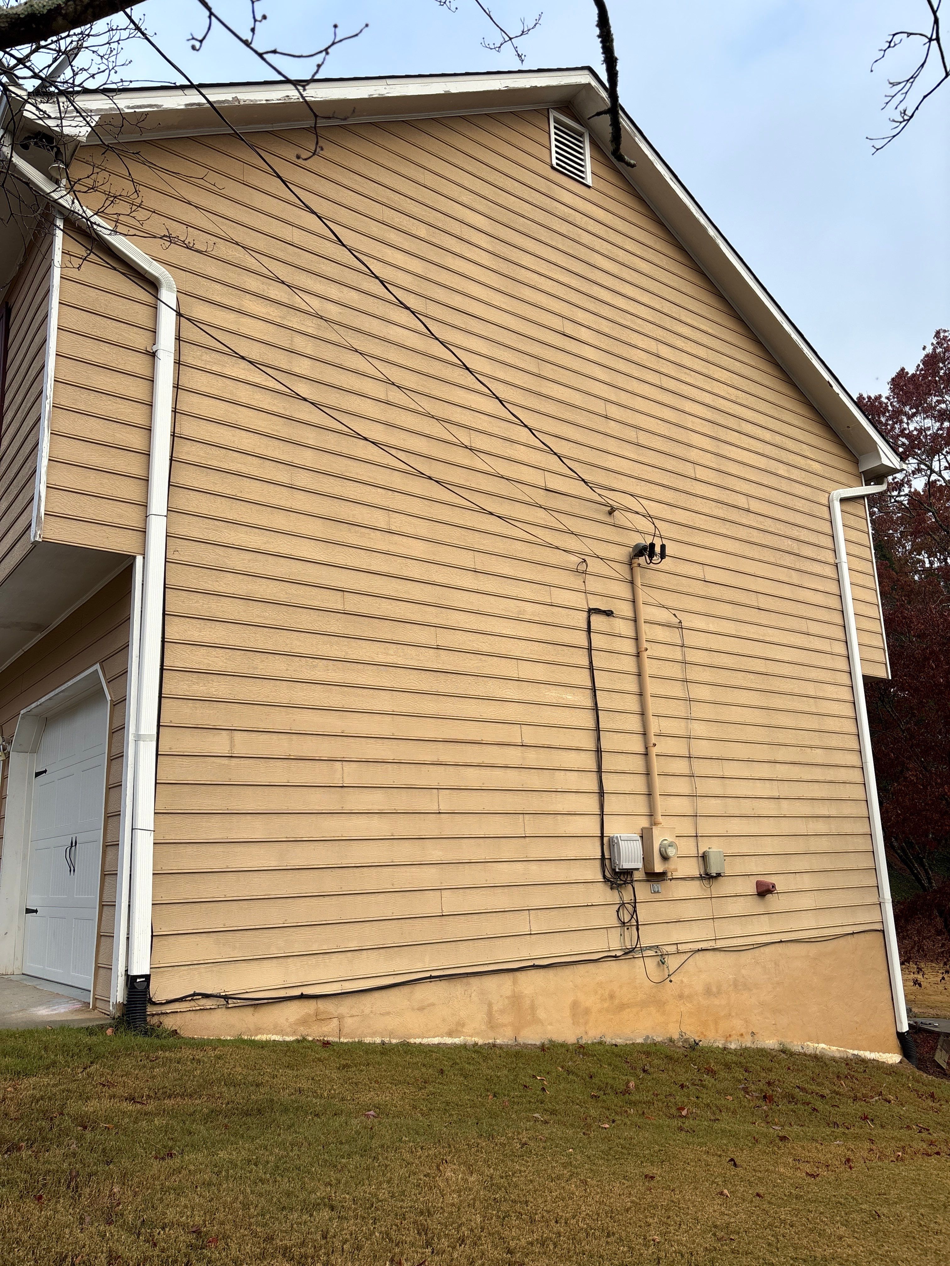 Siding replacement  by Deerfield Roofing LLC