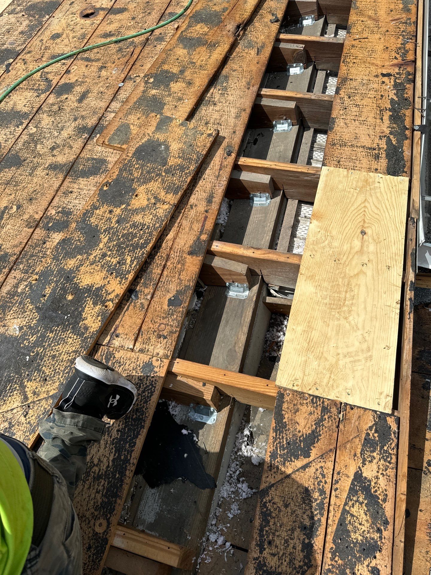 Project in Gulfport 33707 by Mitchell Roofing Company LLC 