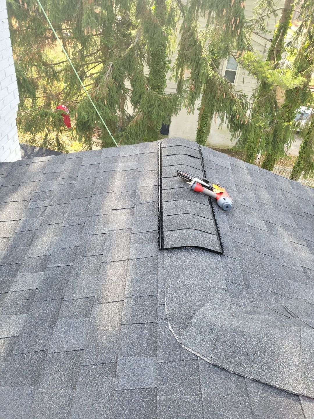 ATLAS PINNACLE COLOR: BLACK SHADOW by Eagle Eye Roofing