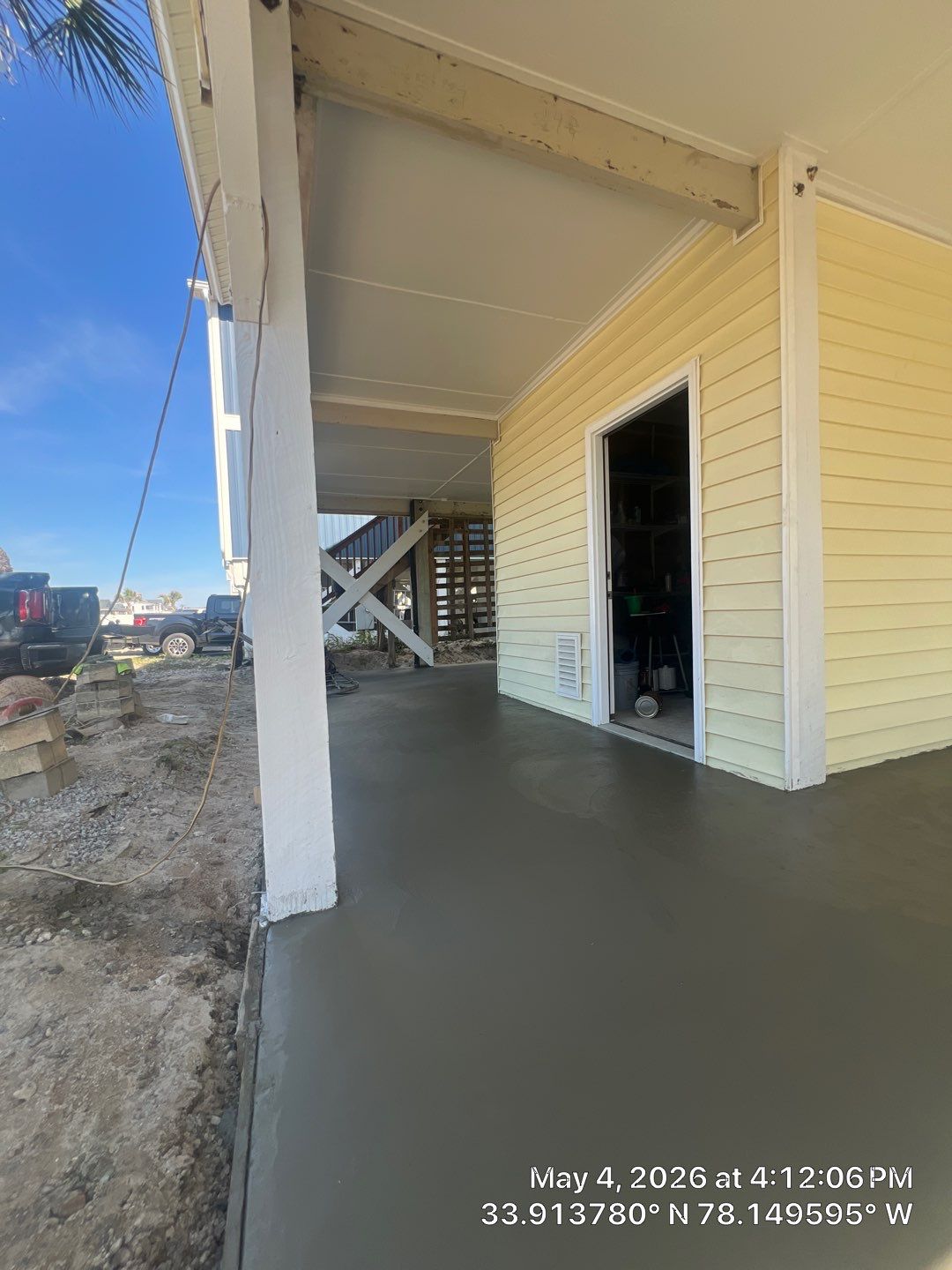 Coastal gravel ground cover for Oceanfront Property in Oak Island by RGR Construction and Roofing, LLC
