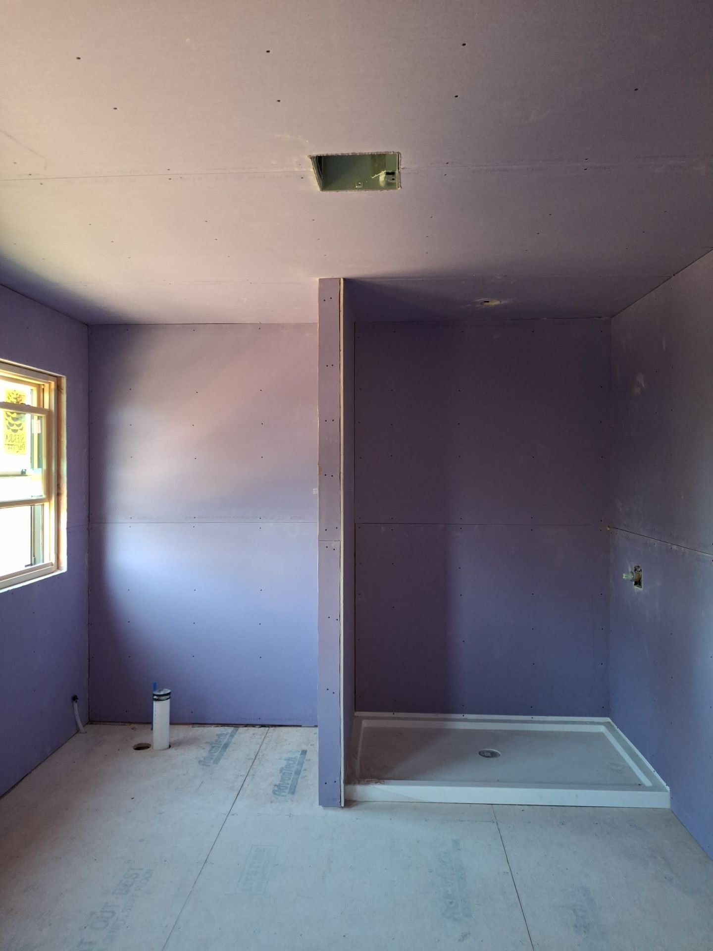 New construction Drywall  by Big Pine Panting Inc