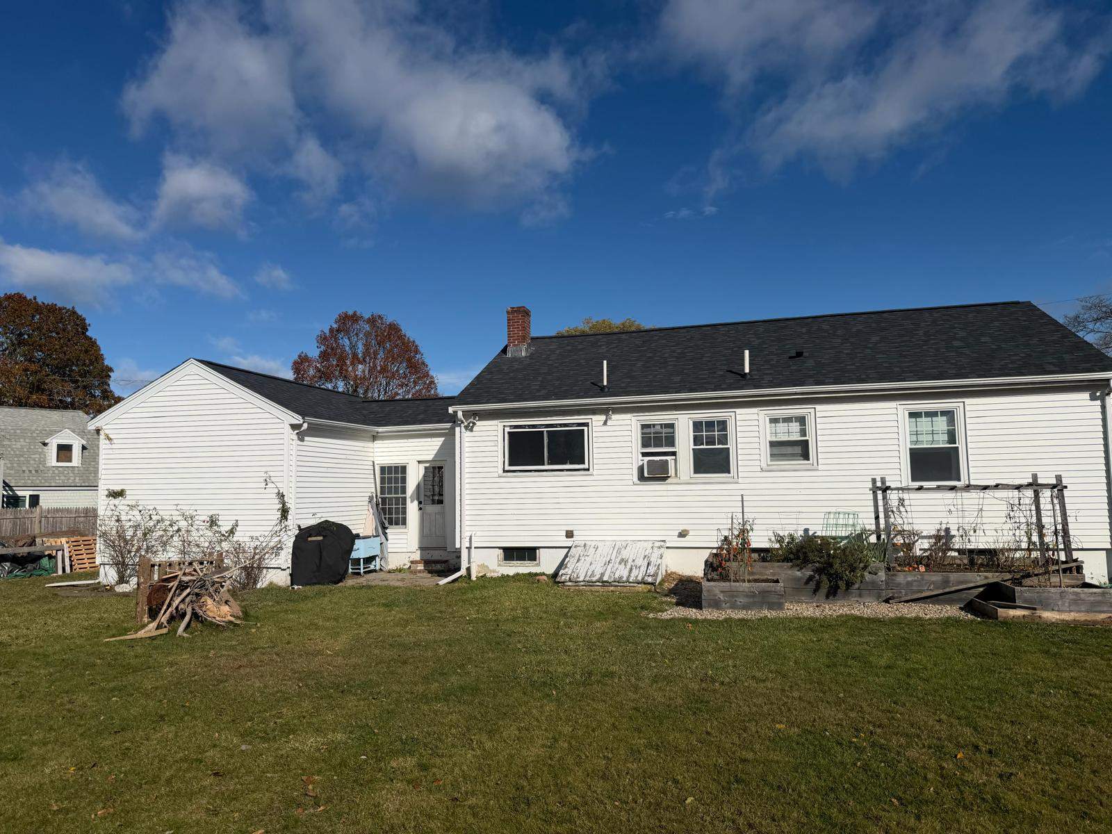 Two-Layer Tear-Off & Full Roof Replacement in Gloucester, MA – Owens Corning Duration, Onyx Black by JOHNNYS PRO