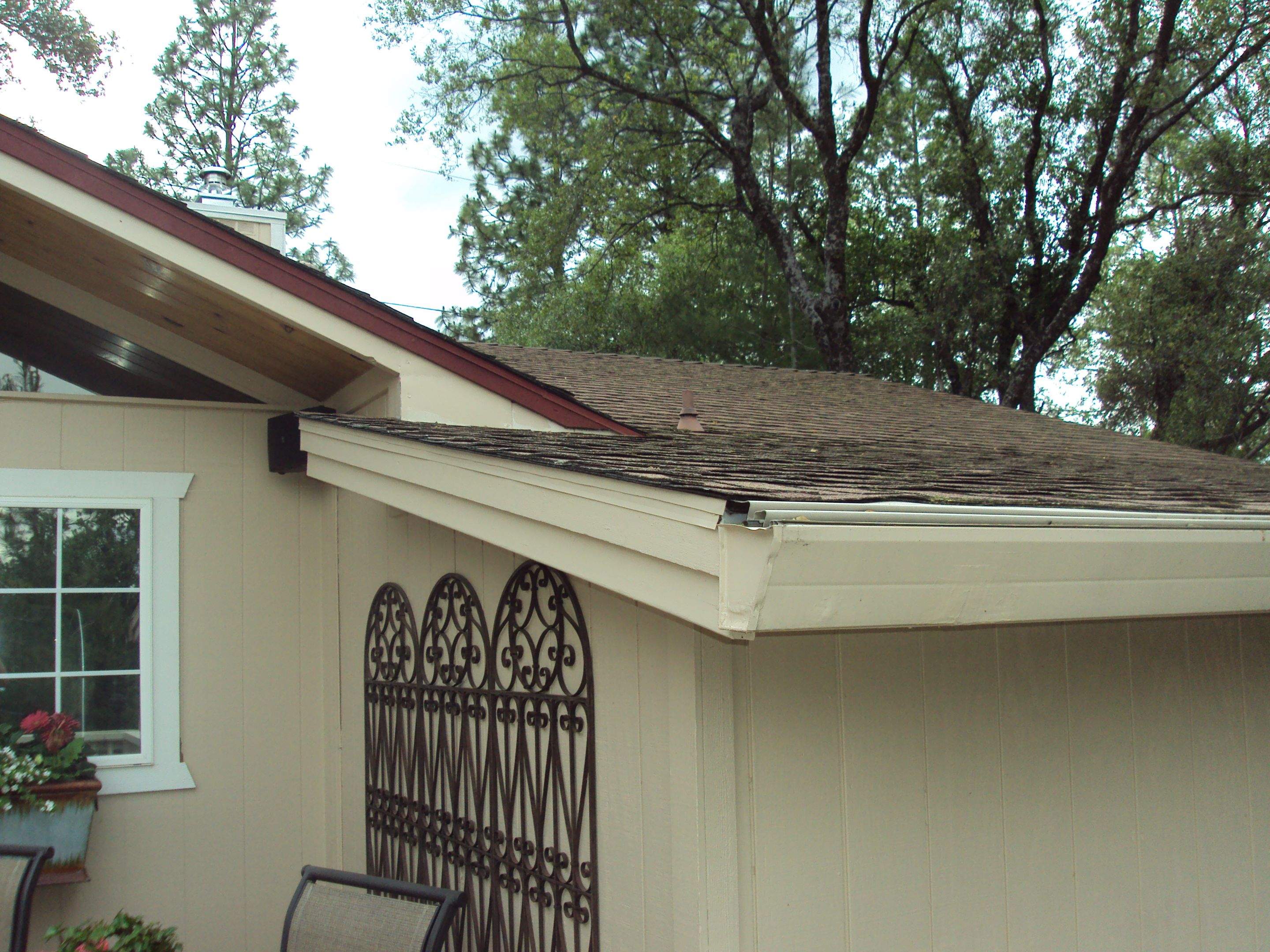New Roof and gutters by Byers Enterprises 