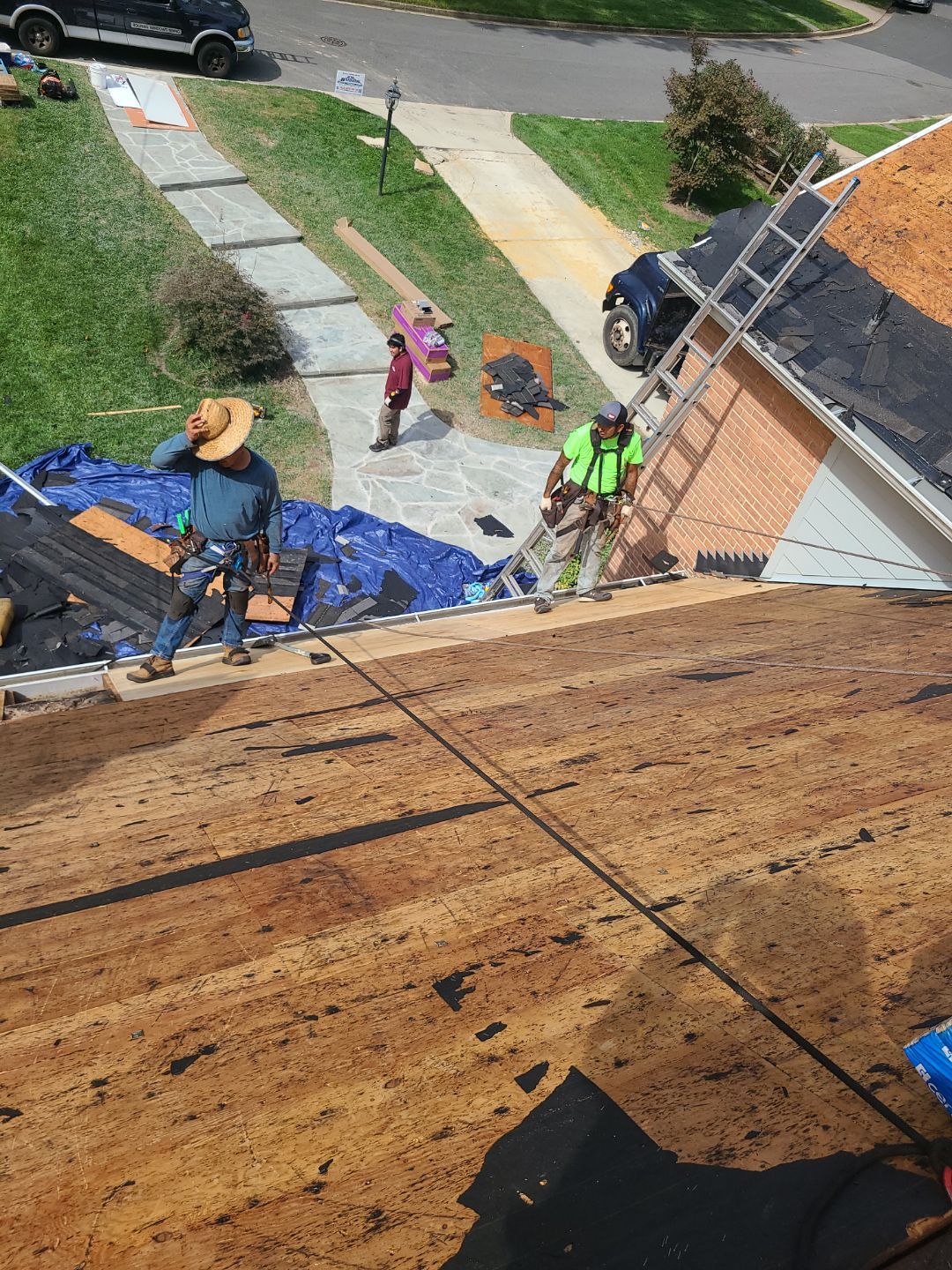 Falls Church: Roof Replacement with CertainTeed Landmark Pro in Max Def Pewterwood by RM Banning, Inc.