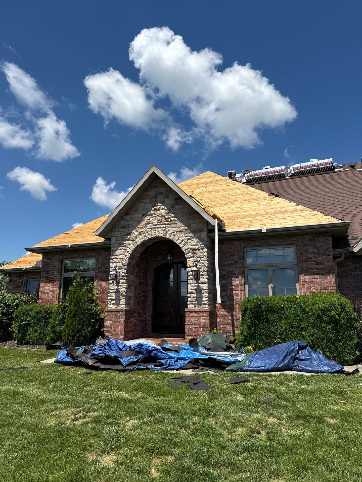 Roof Replacement & Seamless Gutters in Ozark by Table Rock Design + Build